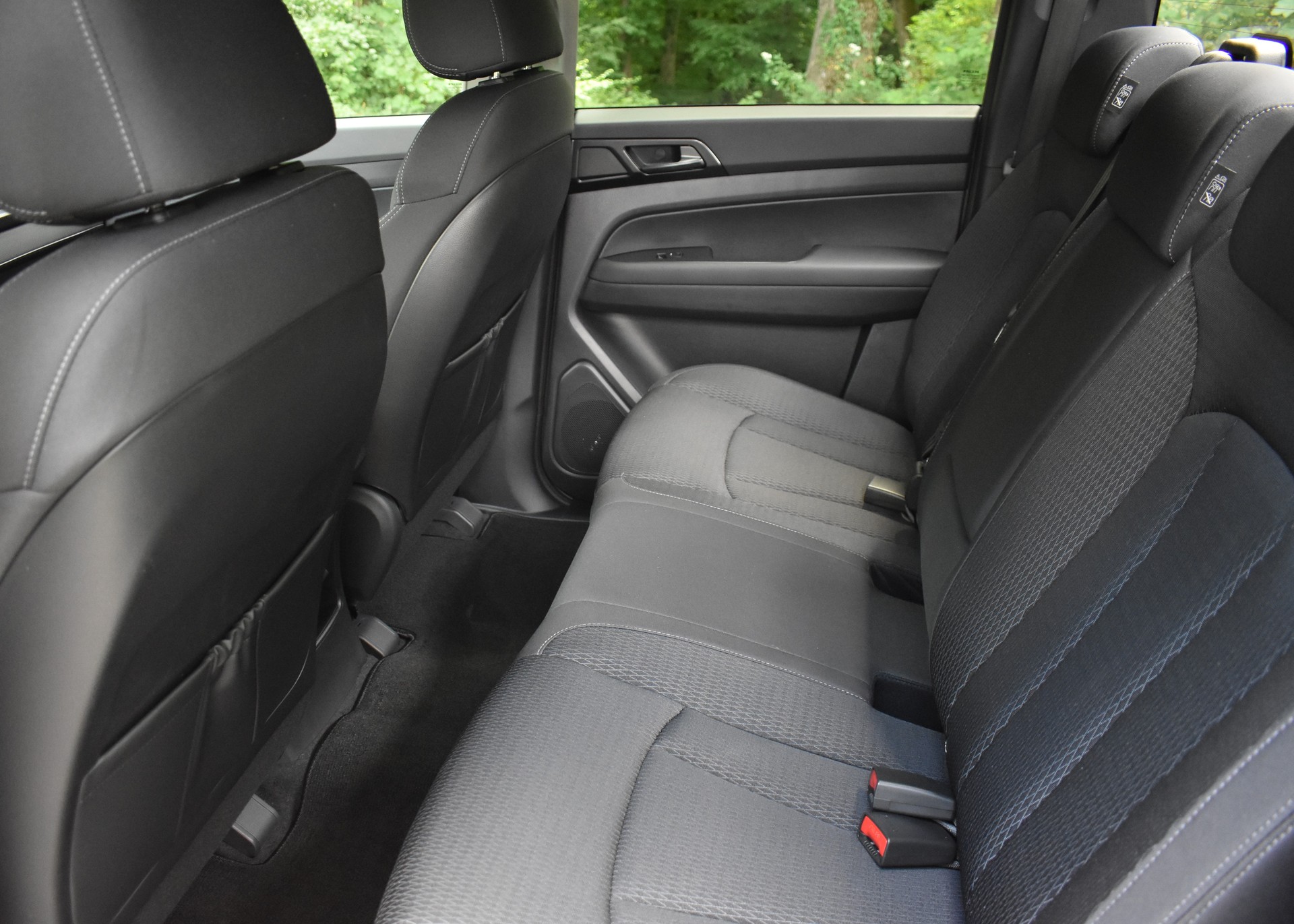 KGM-SsangYong Musso 2.2 Platinum 4WD A-image-8
