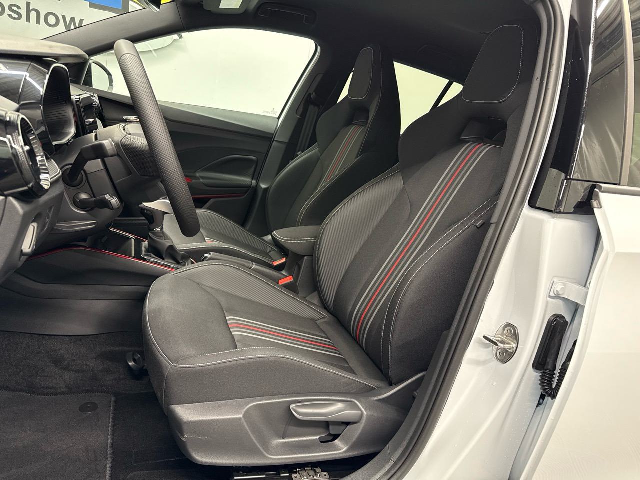 SKODA Fabia 1.0 TSI Monte Carlo DSG-showroom-element-3