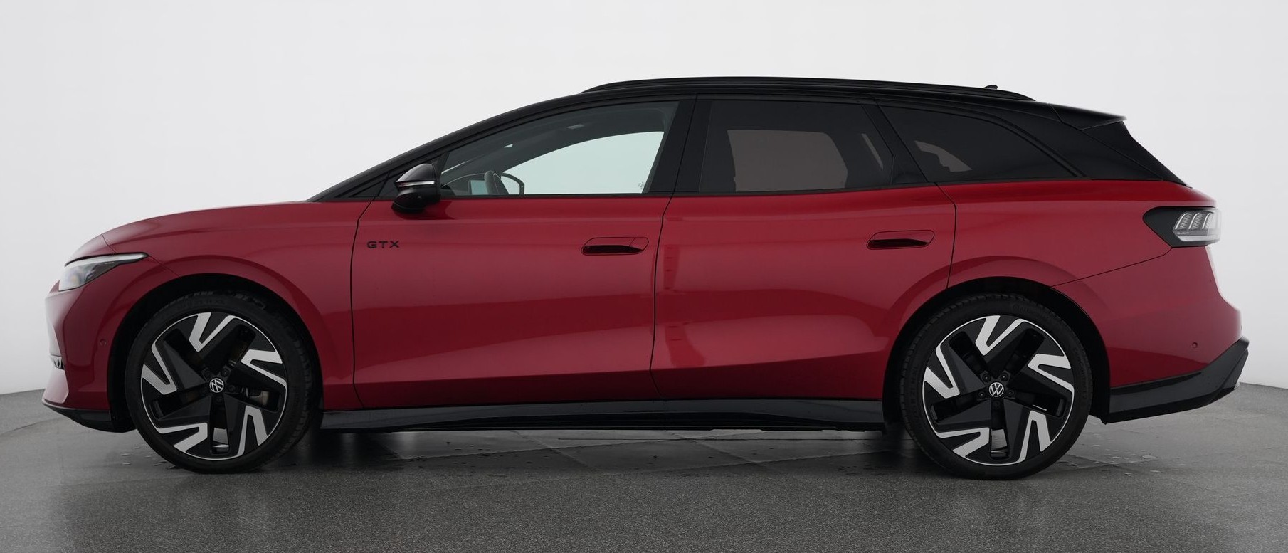 VW ID.7 Tourer GTX 86 kWh United 4 Motion mit Vollausstattung-showroom-element-1
