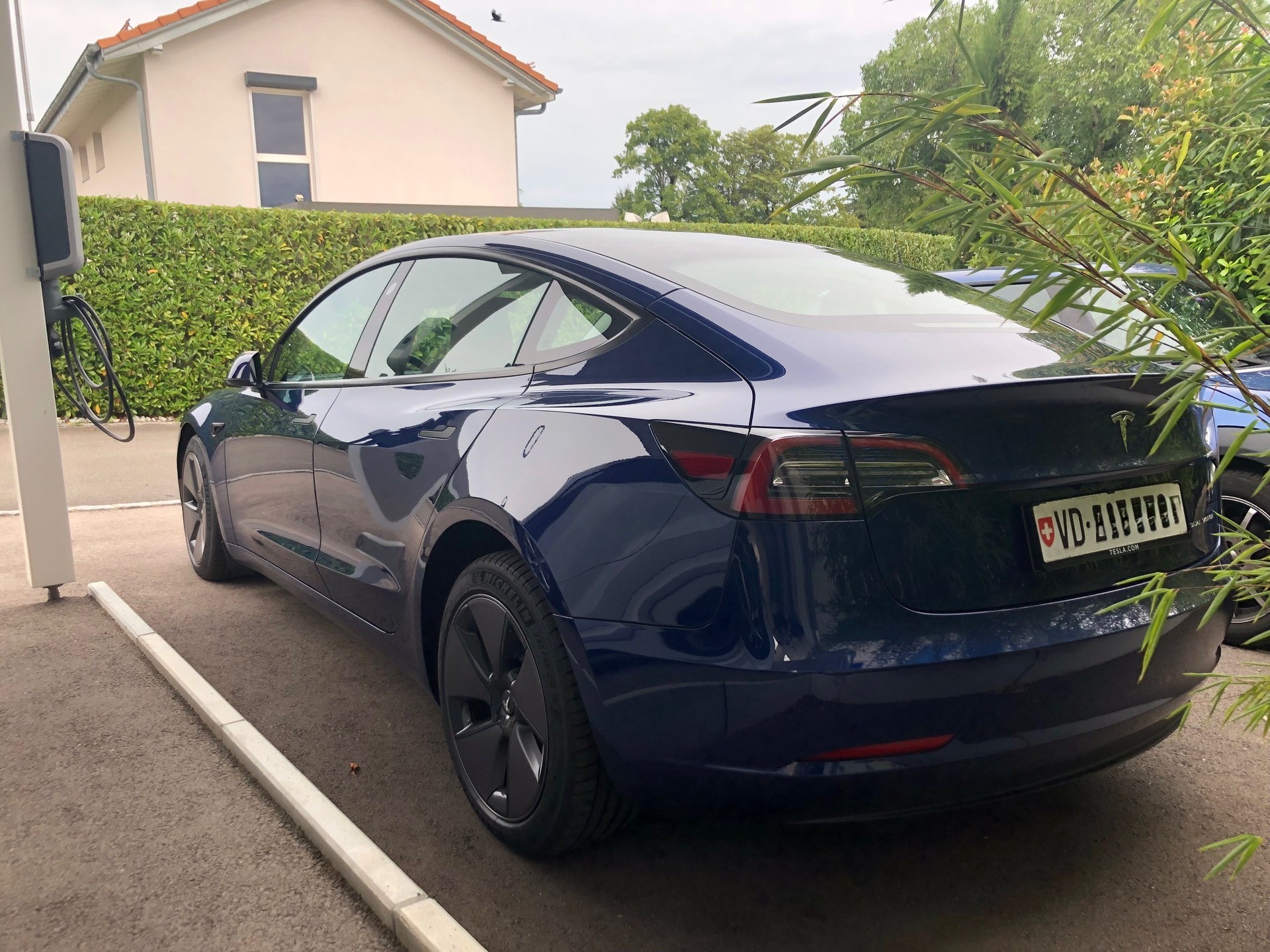 TESLA Long Range D-image-1