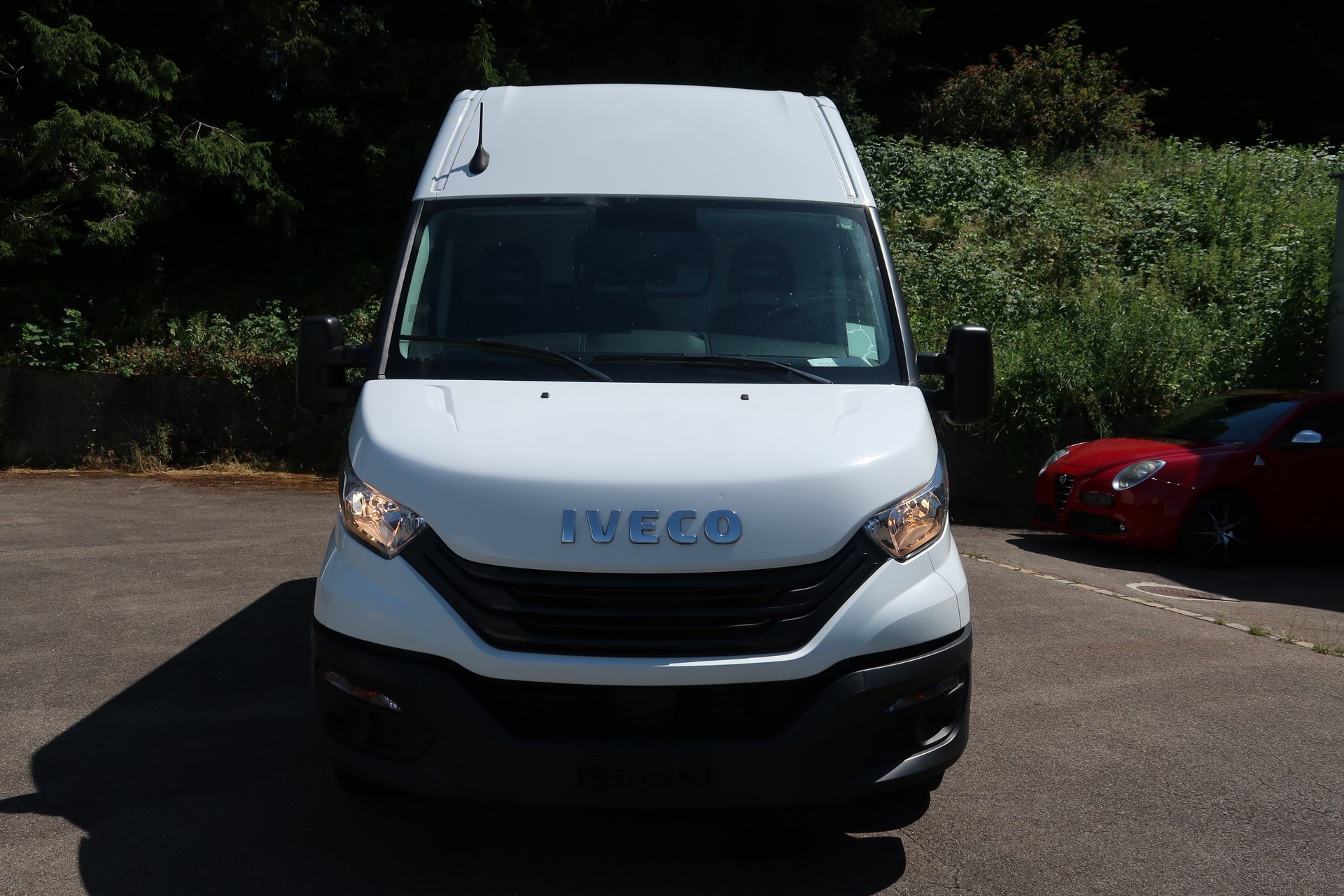 IVECO 35 S 16 A8 V Kasten-image-1