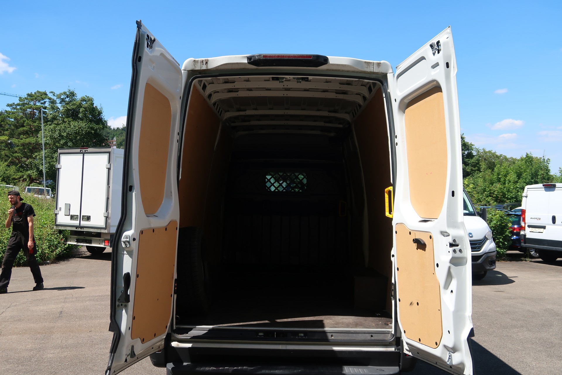 IVECO 35 S 16 A8 V Kasten-image-7