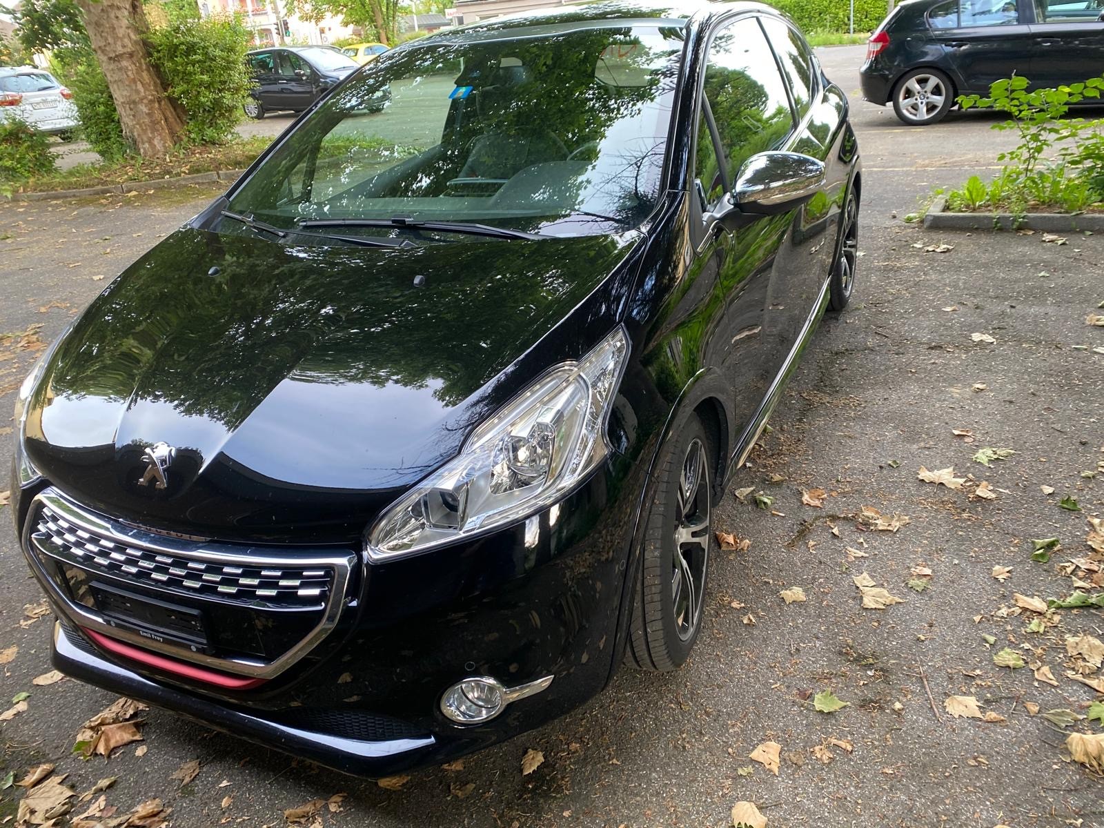 PEUGEOT 208 1.6 Turbo GTi-image-2