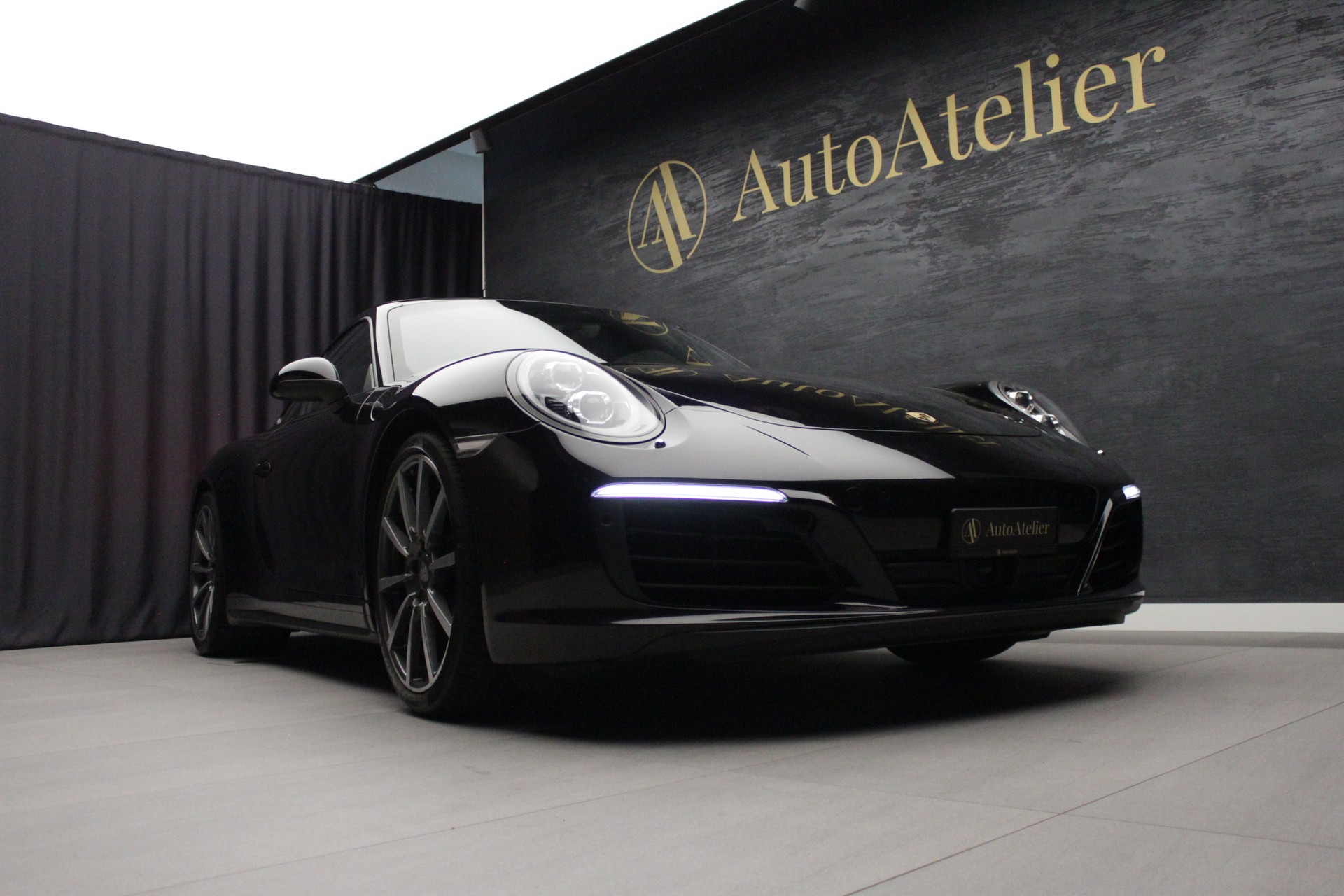 PORSCHE 911 Carrera 4 PDK-image-5