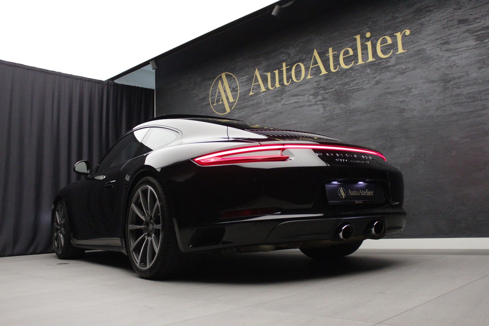 PORSCHE 911 Carrera 4 PDK-image-13