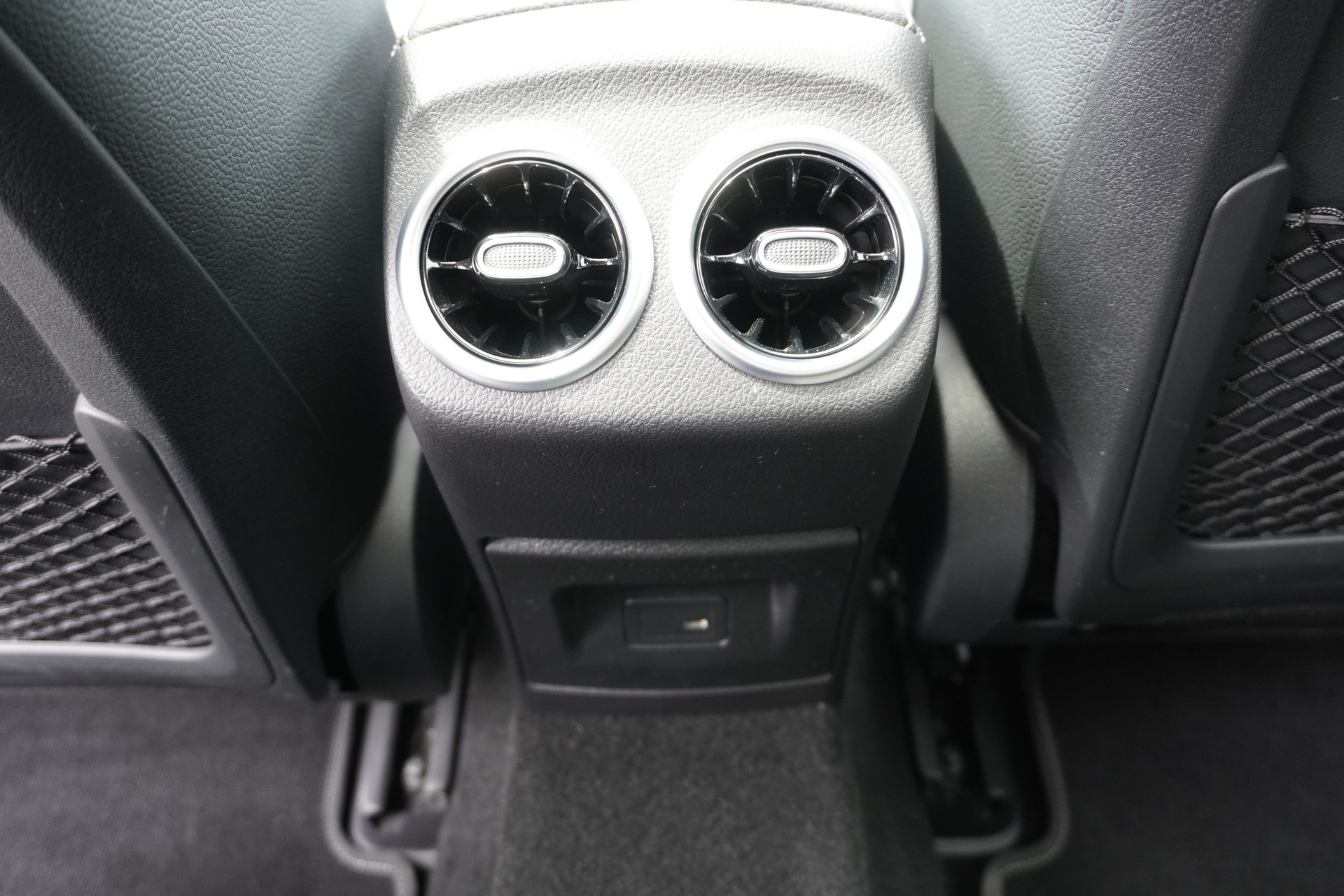 MERCEDES-BENZ CLA 220 d 4Matic Progressive 8G-DCT BLACK PACK-image-12