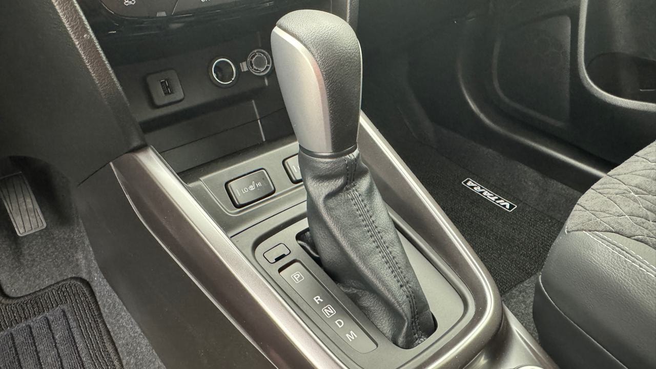 SUZUKI Vitara 1.4 Boosterjet Compact Top 4x4 Hybrid Automatic-image-10