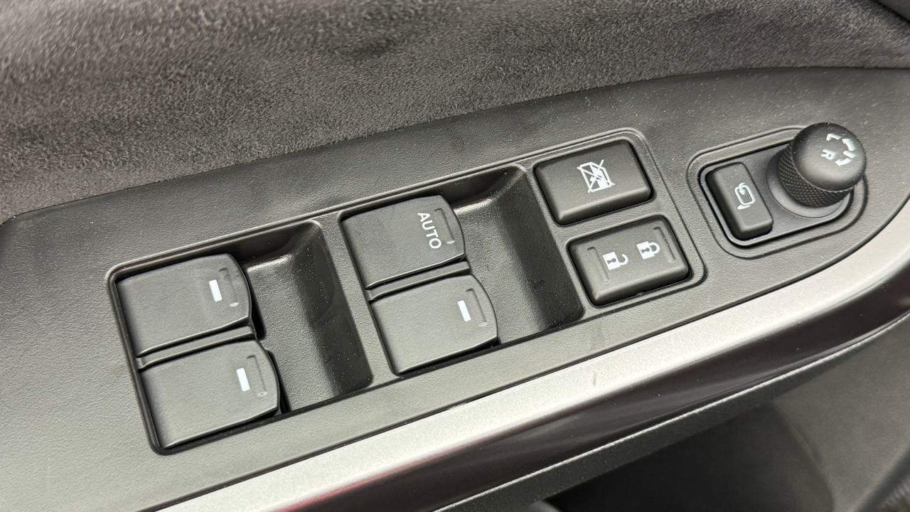 SUZUKI Vitara 1.4 Boosterjet Compact Top 4x4 Hybrid Automatic-image-8