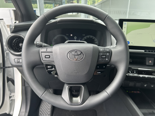 TOYOTA C-HR 2.0 PHEV CVT Swi Ed-image-8