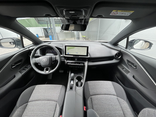 TOYOTA C-HR 2.0 PHEV CVT Swi Ed-image-5