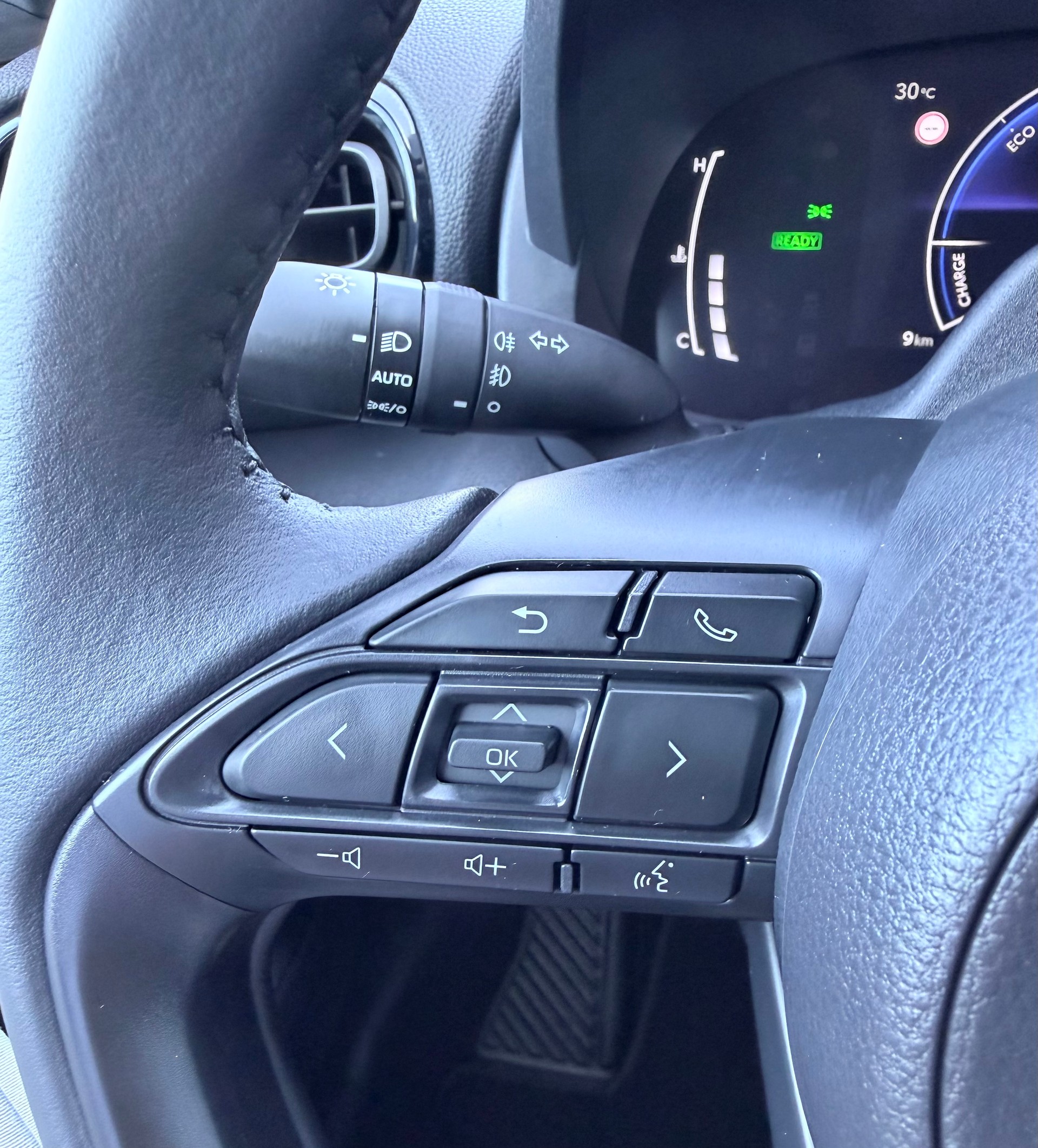 TOYOTA Yaris Cross 1.5 Trend e-CVT-image-19