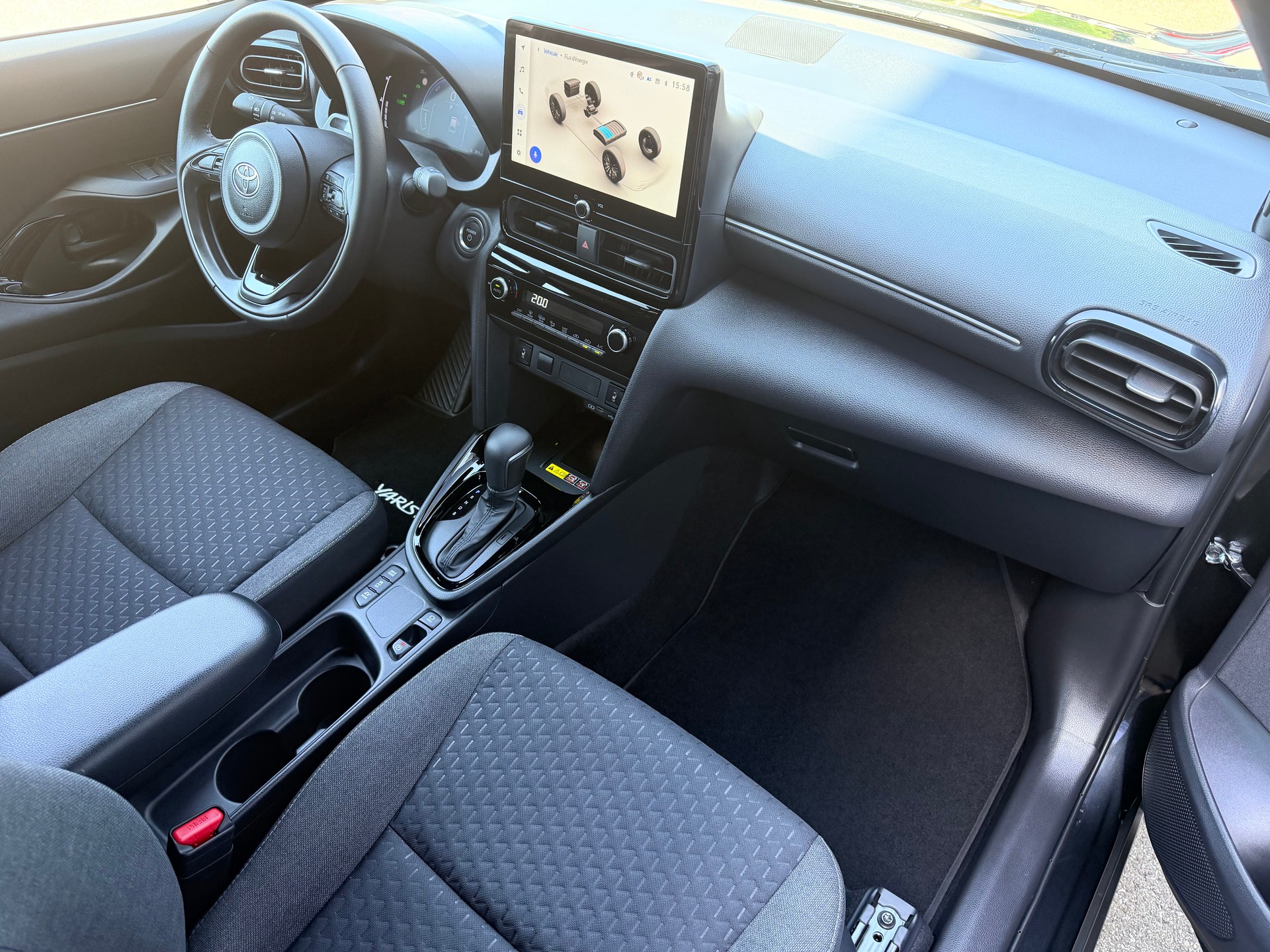 TOYOTA Yaris Cross 1.5 Trend e-CVT-image-10