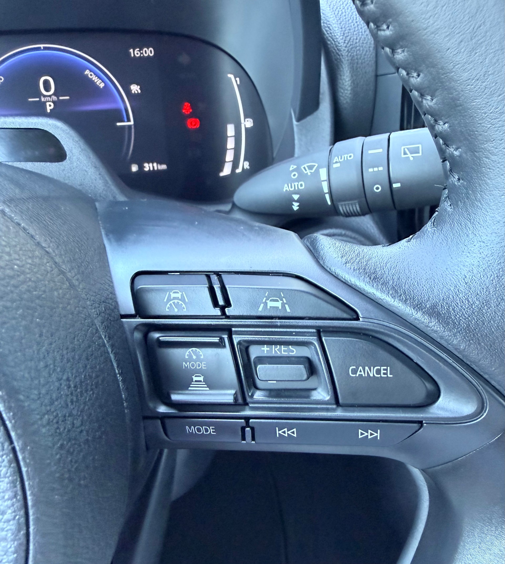 TOYOTA Yaris Cross 1.5 Trend e-CVT-image-18