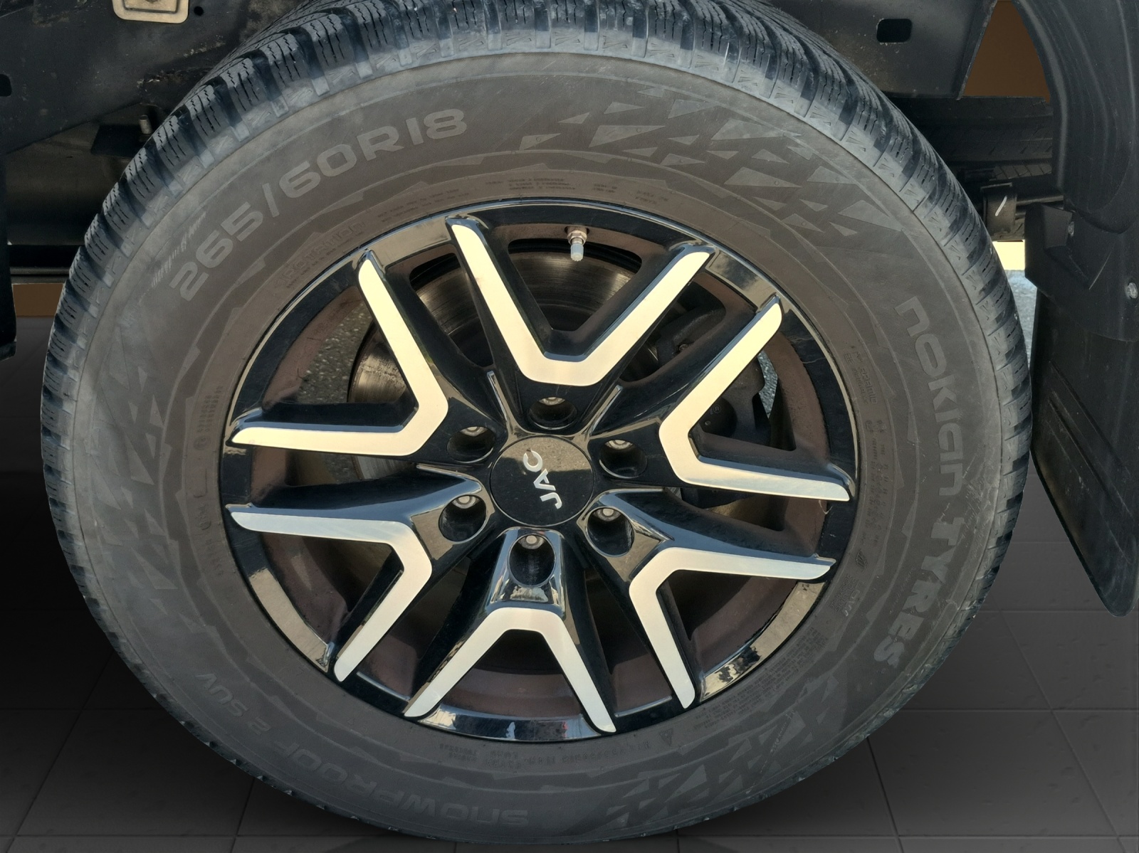 JAC T8 Pro 2.4 T 3.5 Tonnen + Rollo-image-13