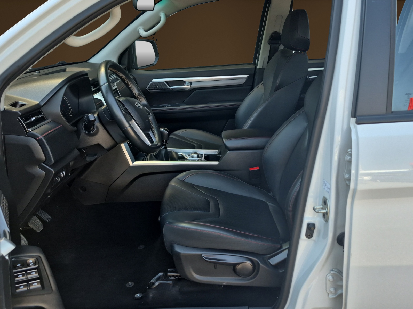 JAC T8 Pro 2.4 T 3.5 Tonnen + Rollo-image-5