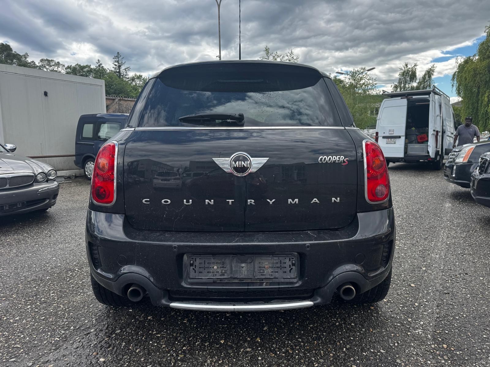 MINI Countryman Cooper S ALL4 Snowhill-image-3