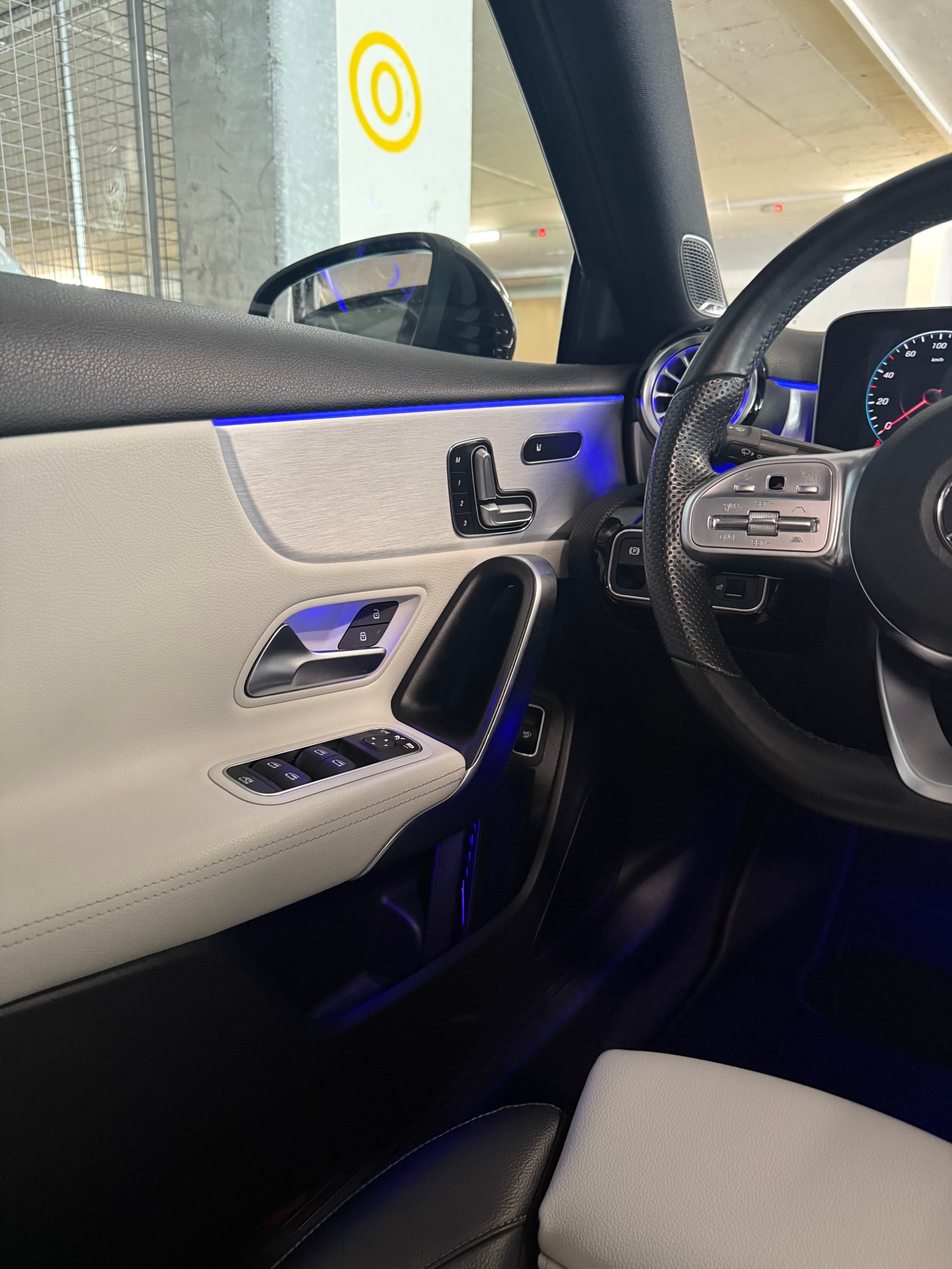 MERCEDES-BENZ A 250 4Matic AMG Line 4Matic 7G-DCT-image-11