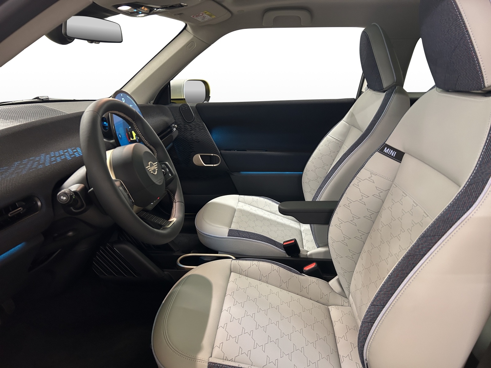 MINI Cooper SE-image-7