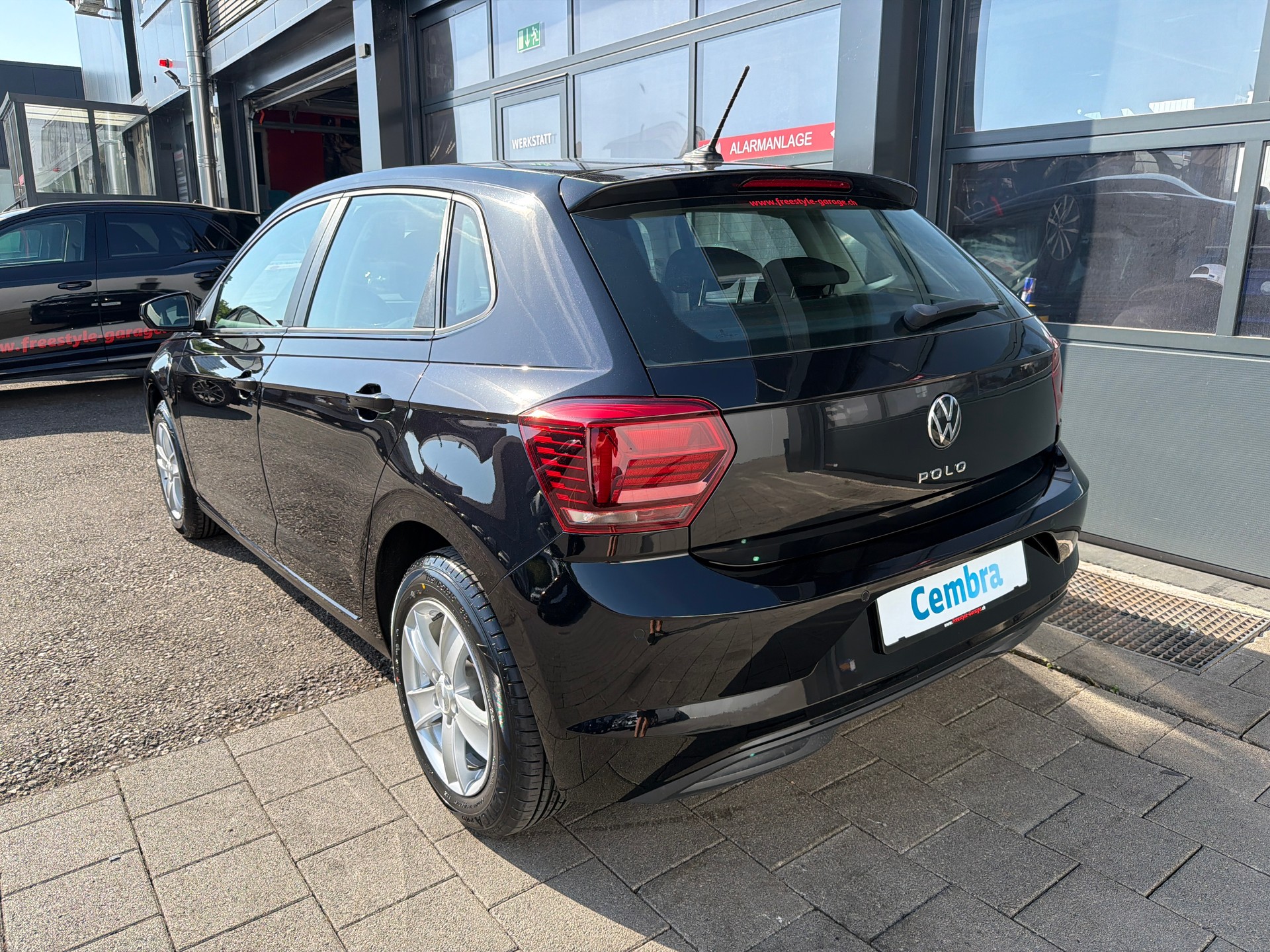 VW Polo 1.0 TSI BMT Trendline-image-3