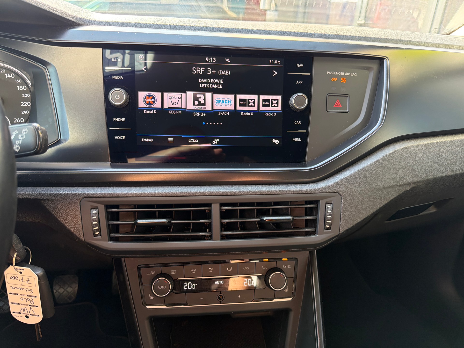 VW Polo 1.0 TSI BMT Trendline-image-10