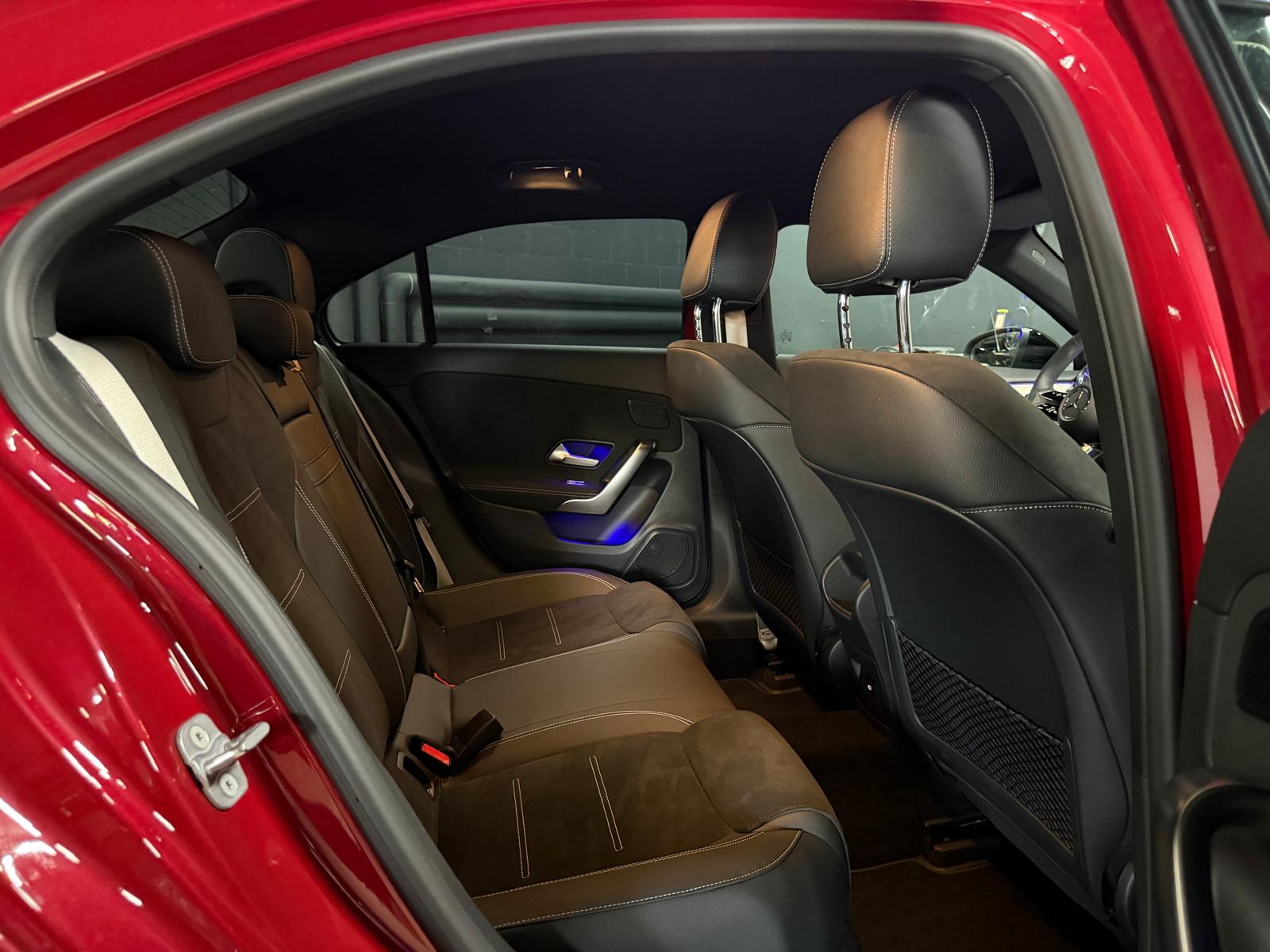 MERCEDES-BENZ A 200 AMG (A45 AMG Optik) 8G-DCT Limited Red&Black Performance-image-15