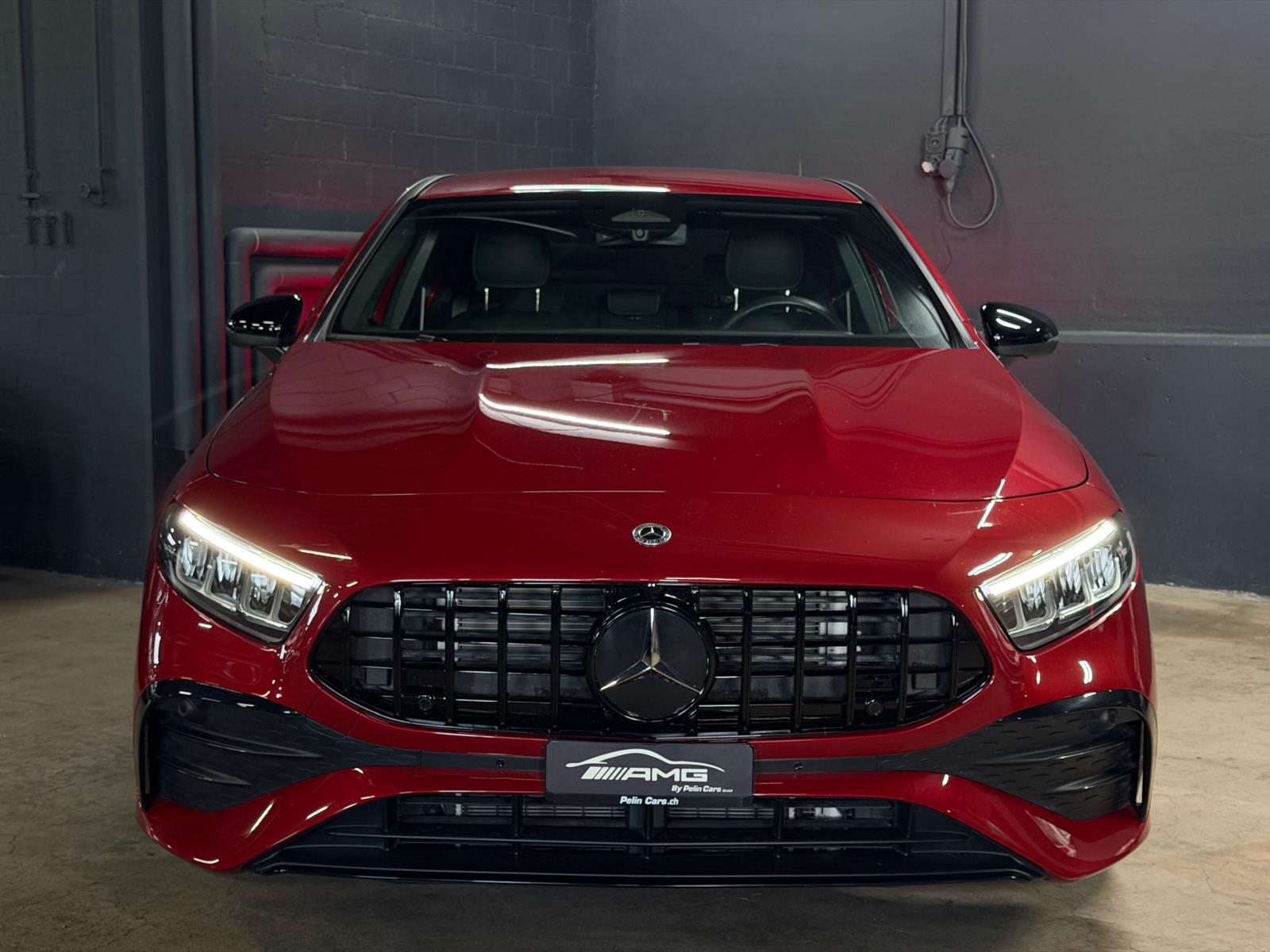MERCEDES-BENZ A 200 AMG (A45 AMG Optik) 8G-DCT Limited Red&Black Performance-image-2