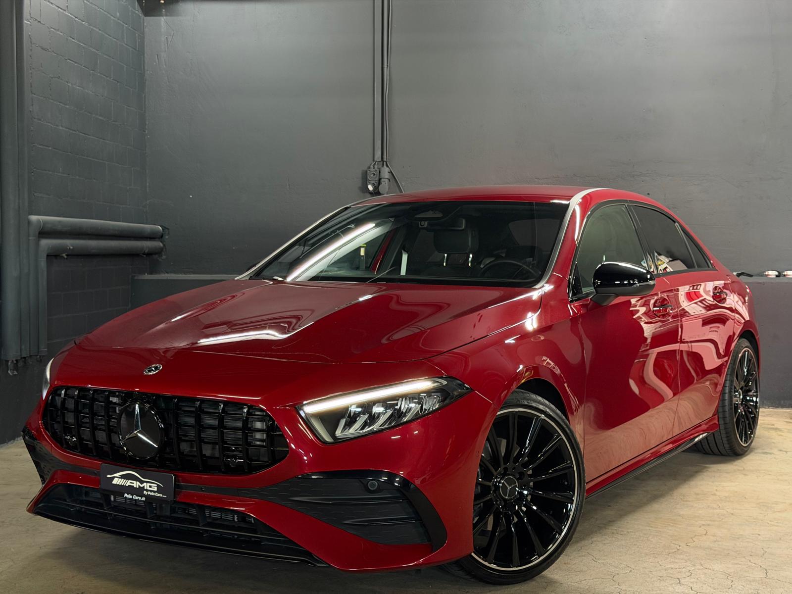 MERCEDES-BENZ A 200 AMG (A45 AMG Optik) 8G-DCT Limited Red&Black Performance-image-4