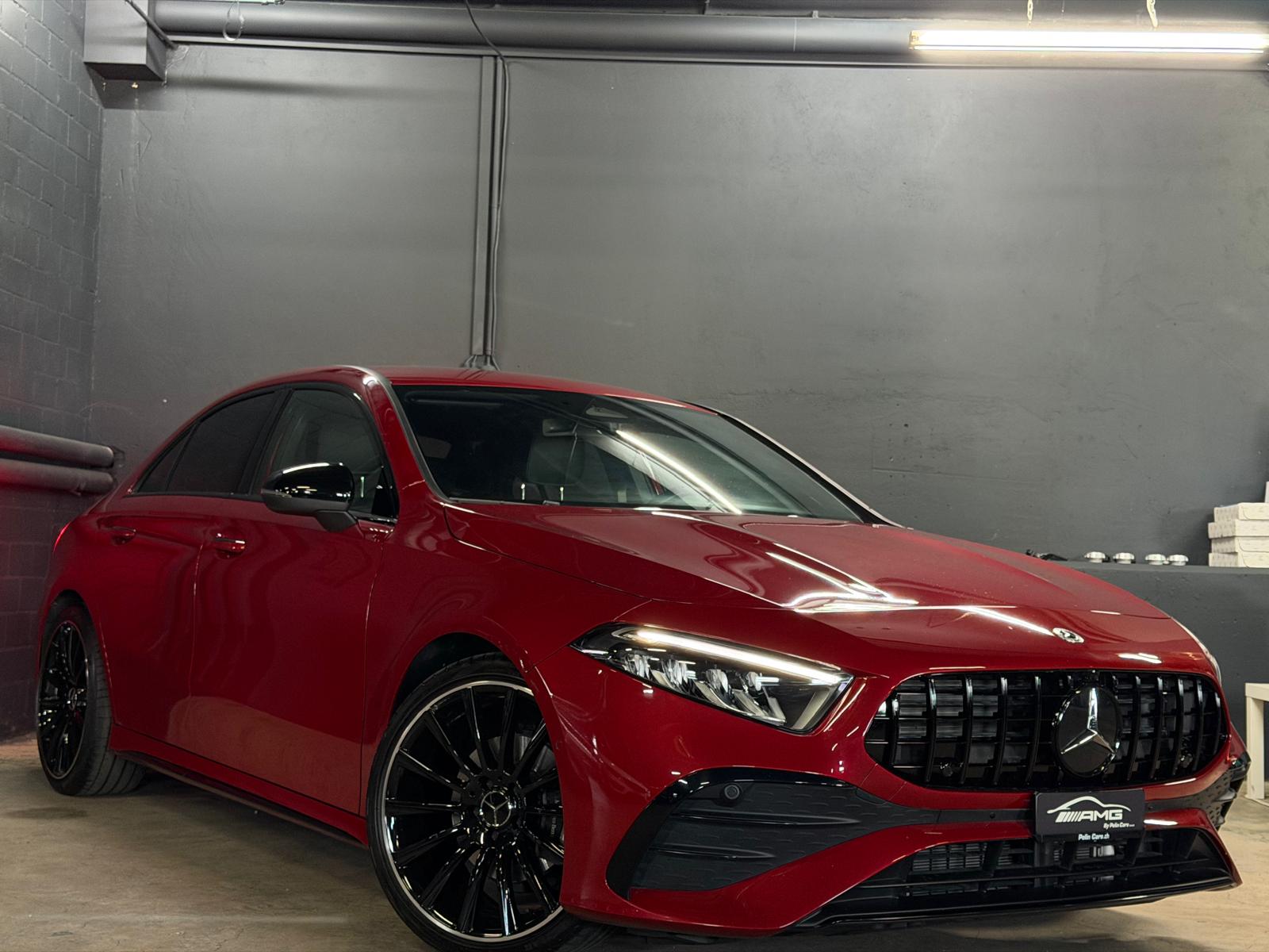 MERCEDES-BENZ A 200 AMG (A45 AMG Optik) 8G-DCT Limited Red&Black Performance-image-1