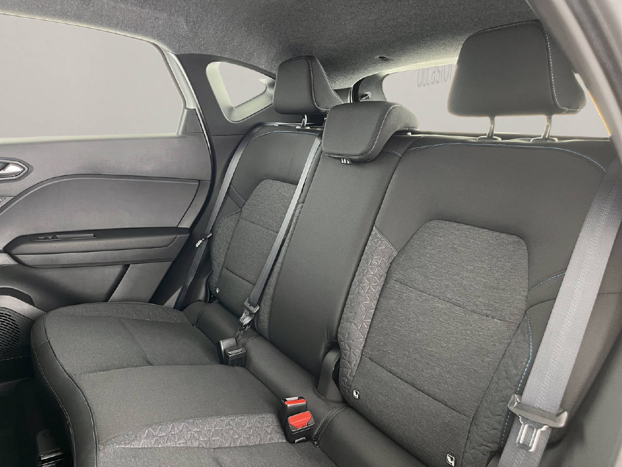 RENAULT Captur 1.3 TCe 140 evolution EDC-image-16