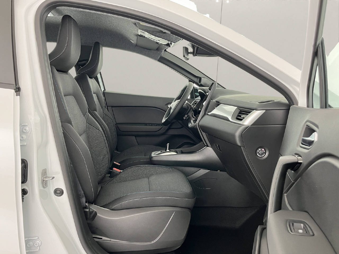 RENAULT Captur 1.3 TCe 140 evolution EDC-image-15
