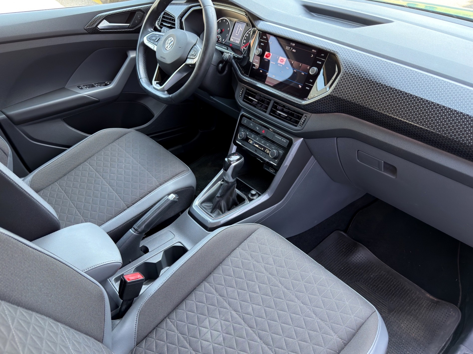 VW T-Cross 1.0 TSI Style DSG-image-22