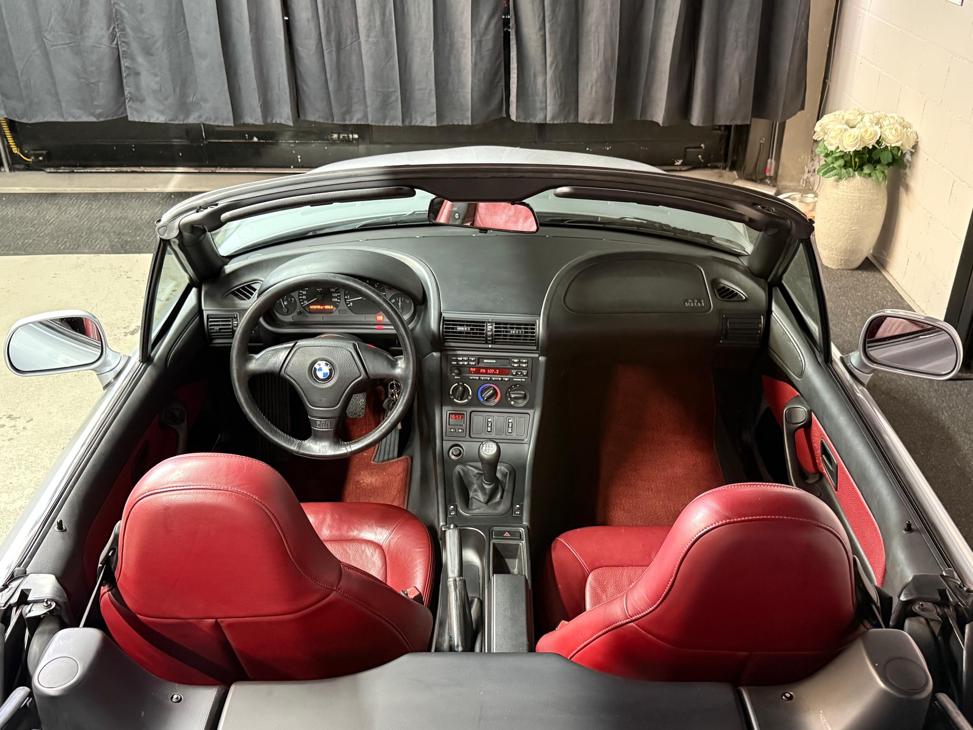 BMW Z3 1.9i Roadster-image-9