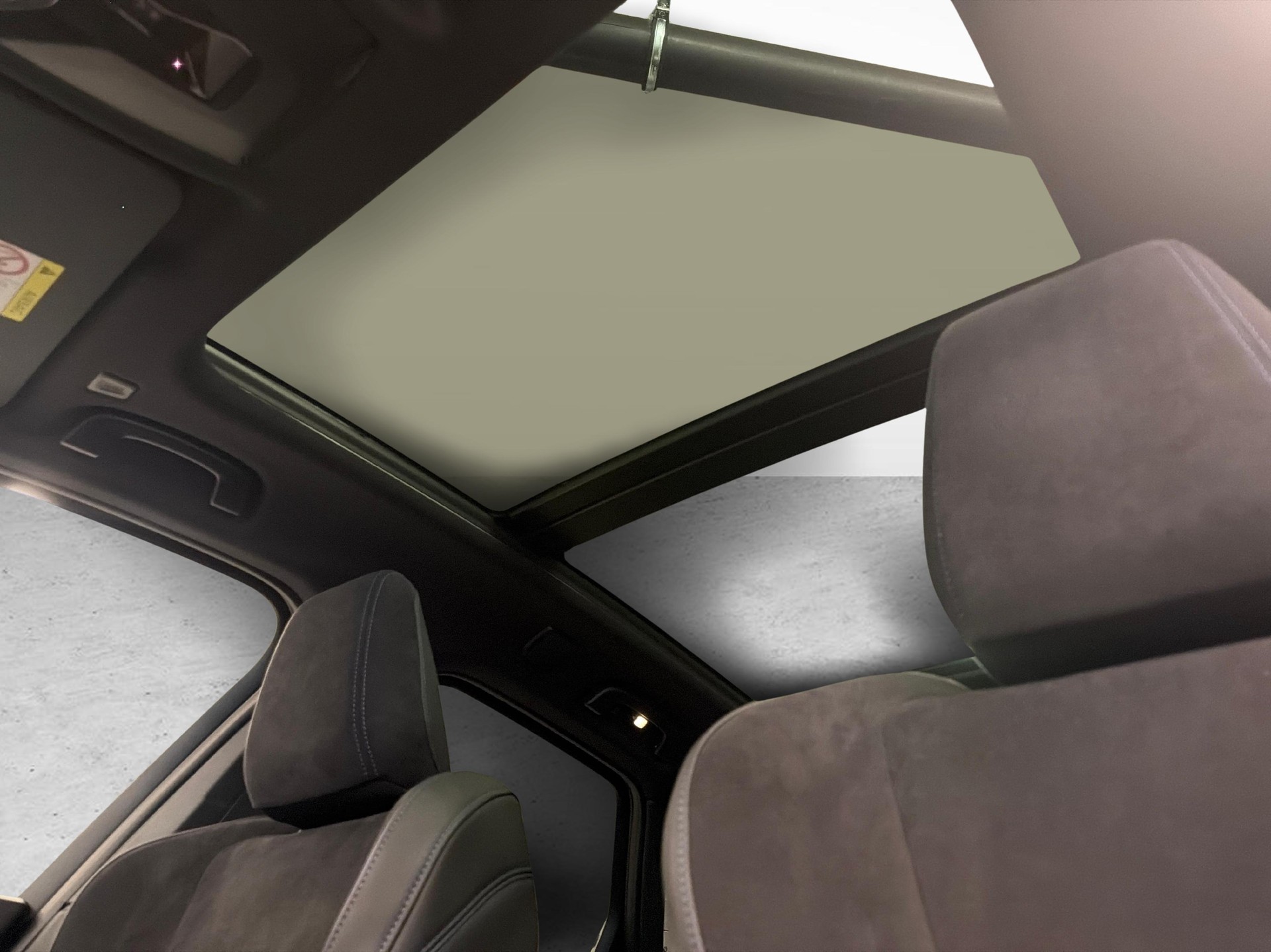 BMW 230e xDrive paddles Active Tourer-image-18