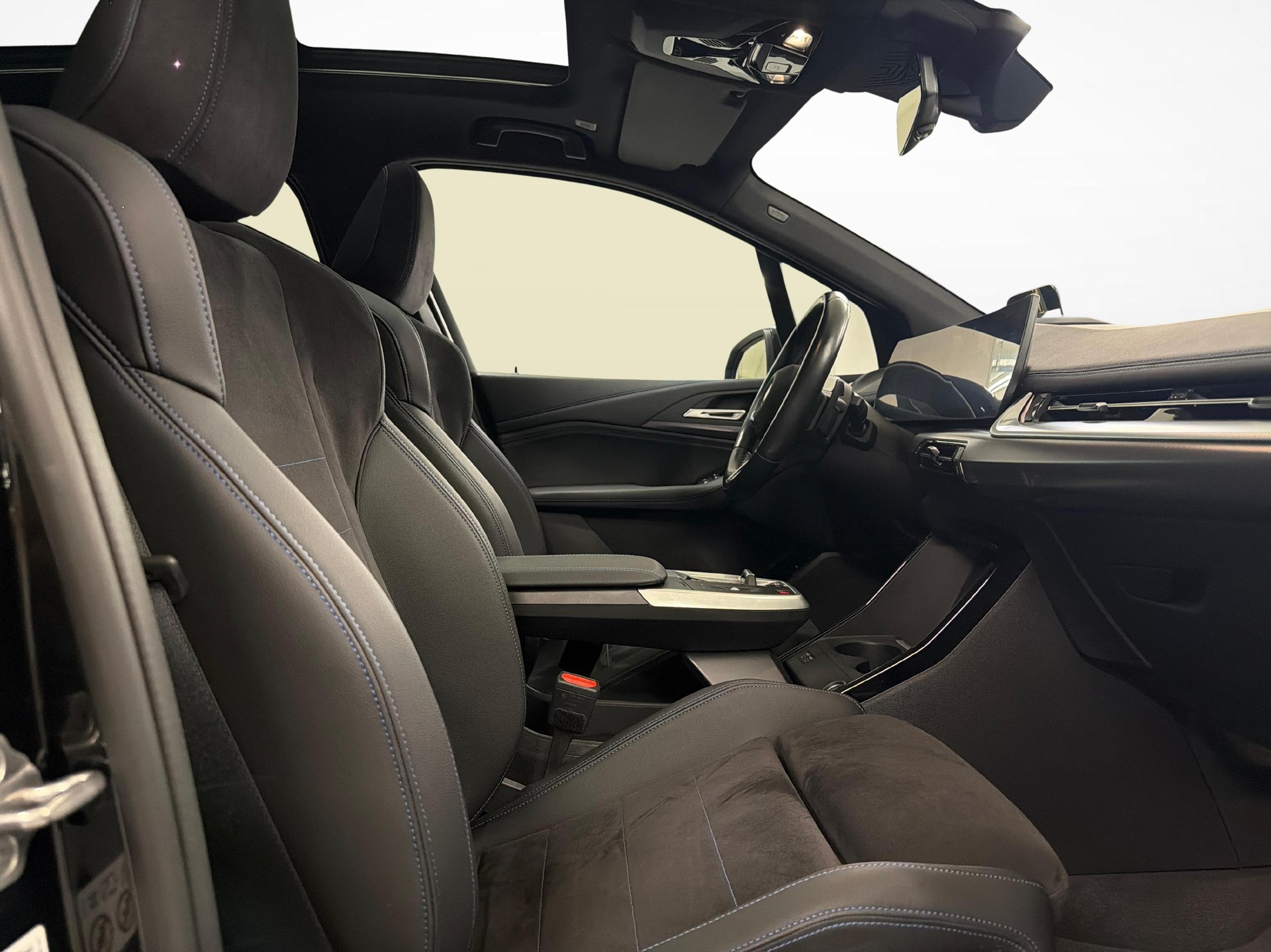 BMW 230e xDrive paddles Active Tourer-image-9
