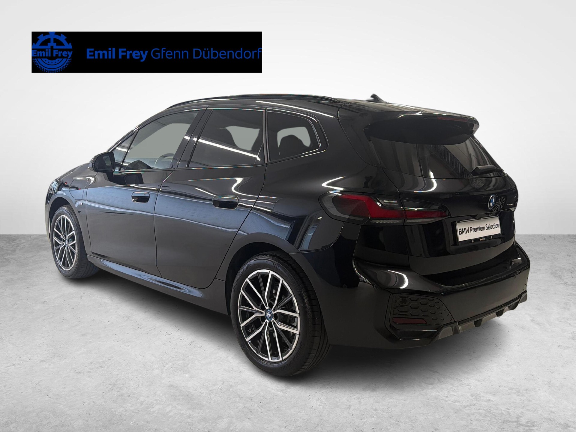BMW 230e xDrive paddles Active Tourer-image-2