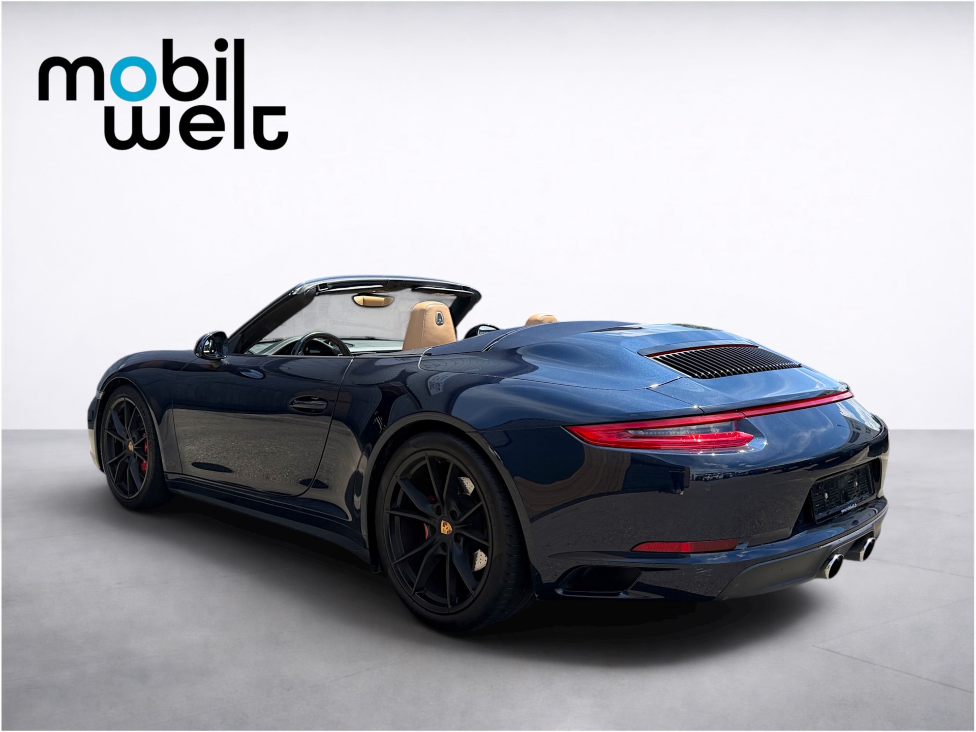 PORSCHE 911 Carrera 4S Cabrio PDK-image-1
