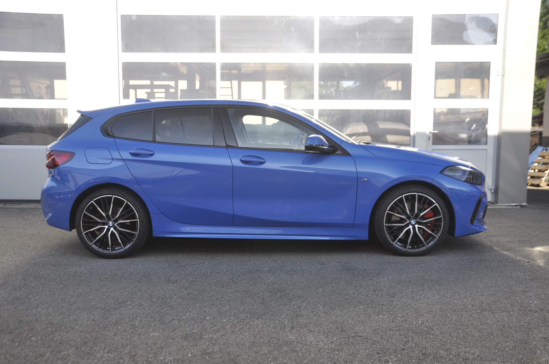 BMW 118i M Sport Pro Steptronic-image-1