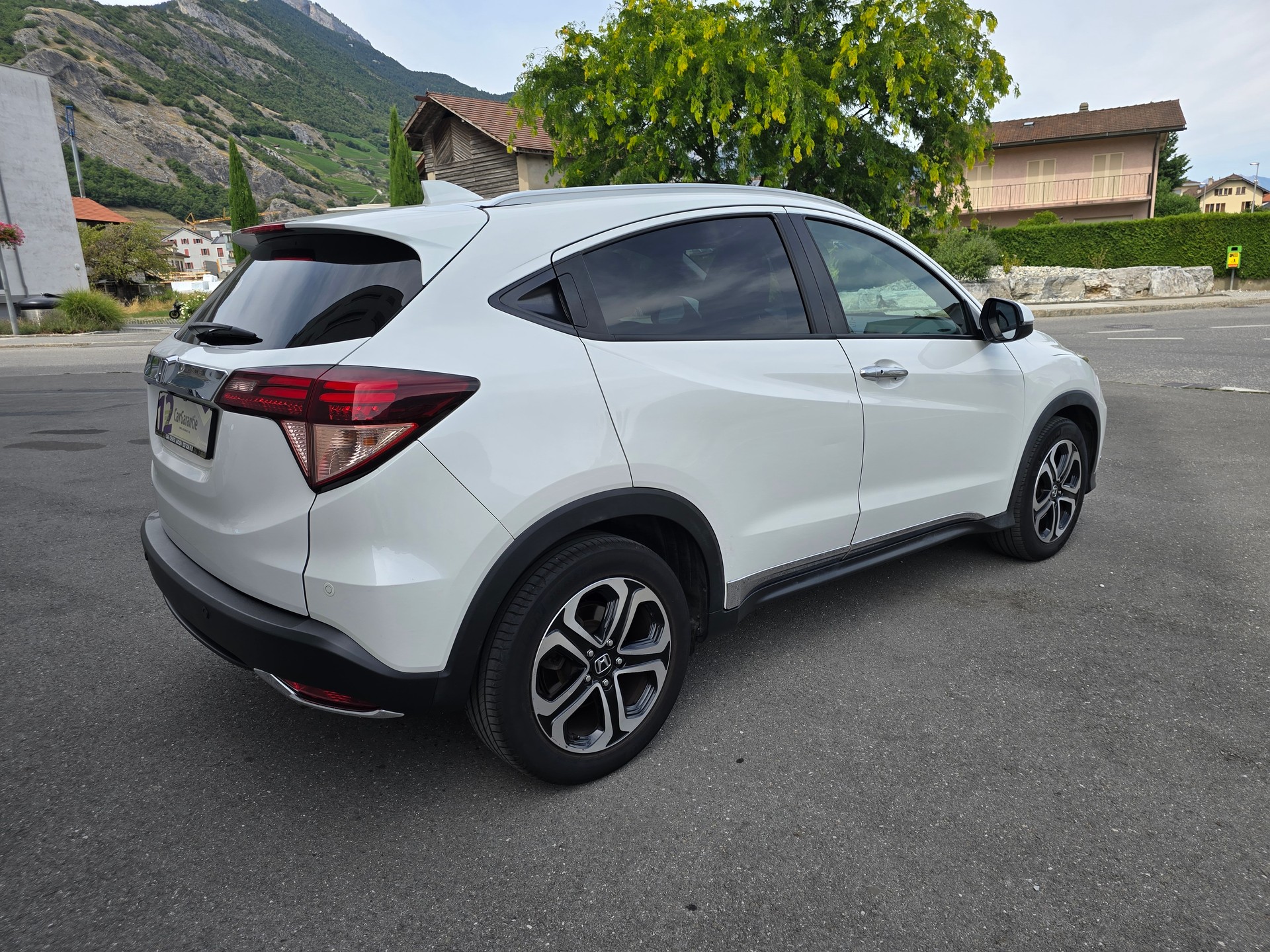 HONDA HR-V 1.5i-VTEC Executive CVT-image-6