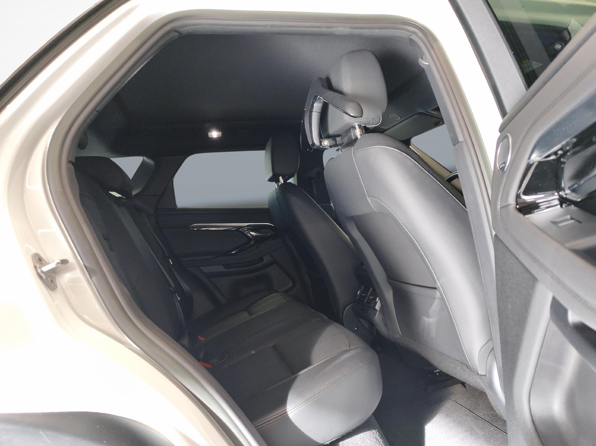 LAND ROVER Range Rover Evoque 2.0 T SE-image-10