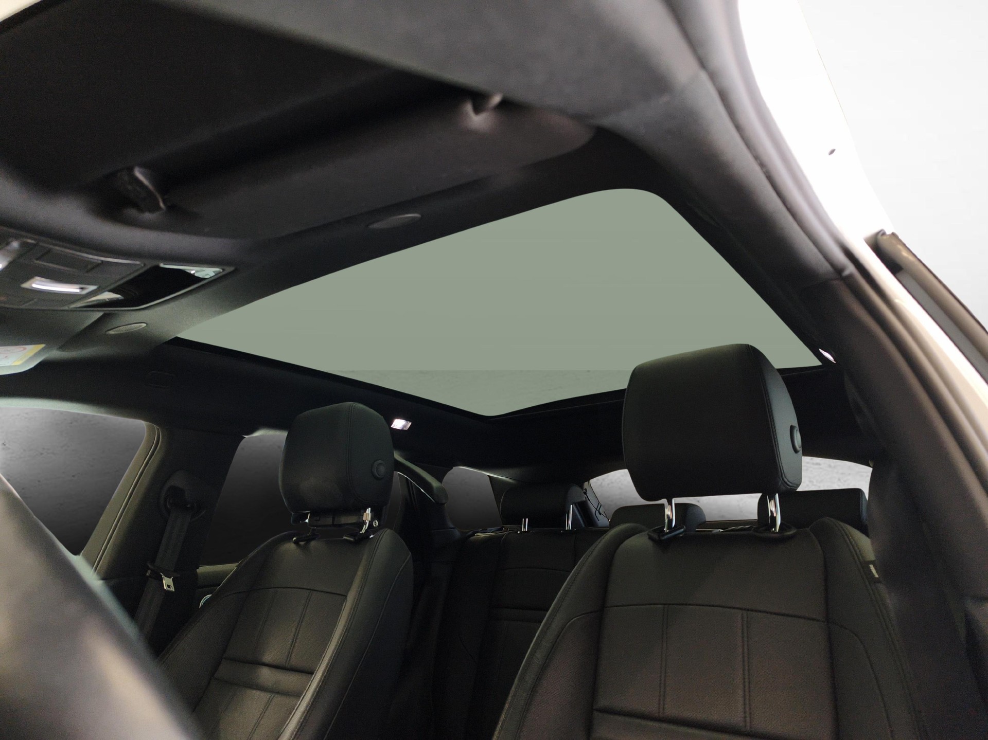 LAND ROVER Range Rover Evoque 2.0 T SE-image-9