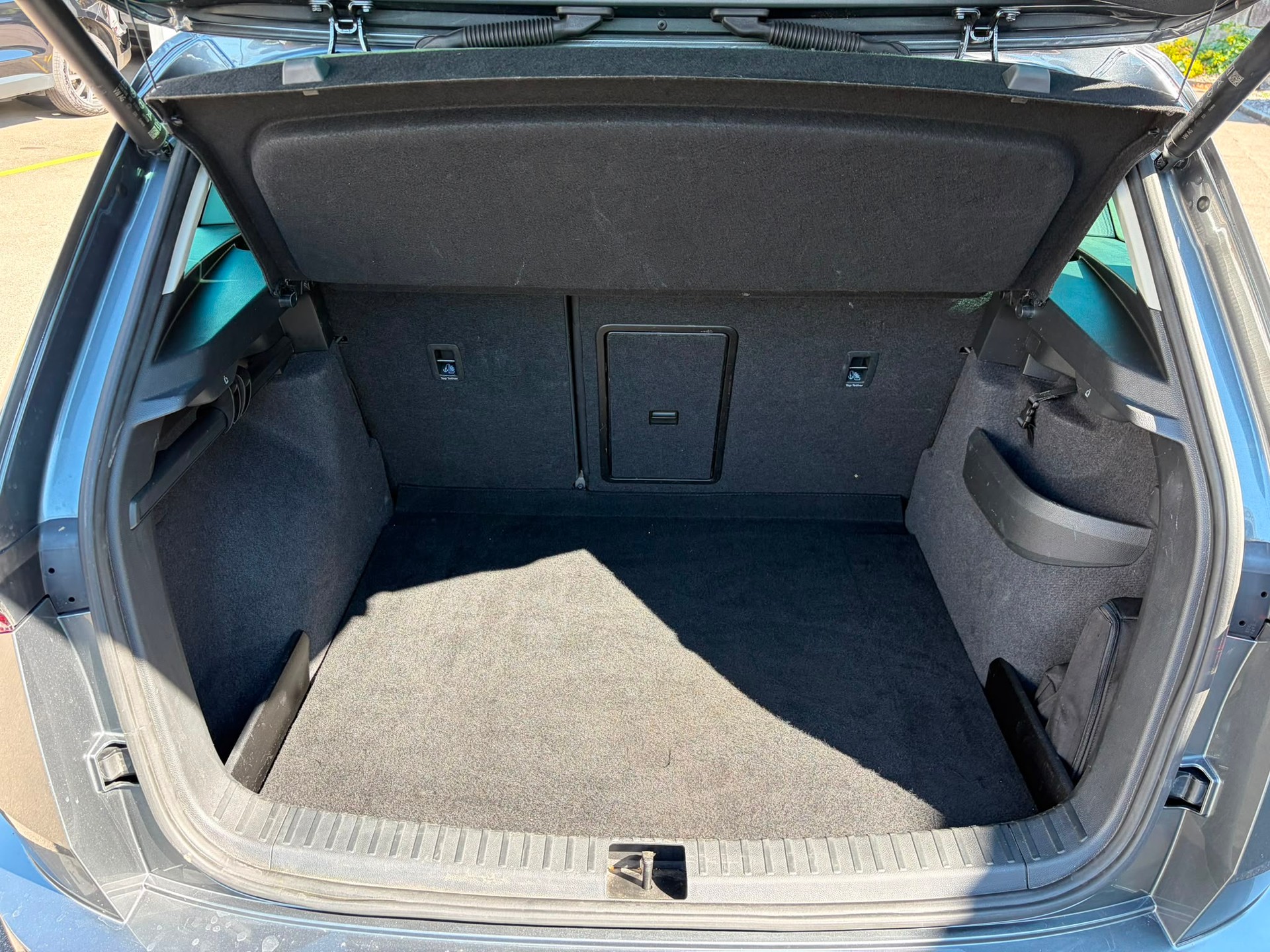 SKODA Karoq 2.0 TDI CR Ambition 4x4 DSG-image-6