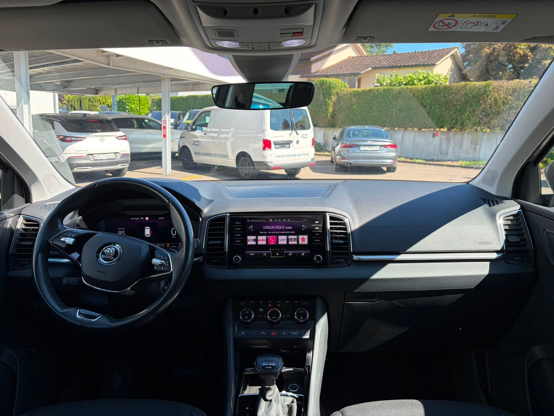 SKODA Karoq 2.0 TDI CR Ambition 4x4 DSG-image-9