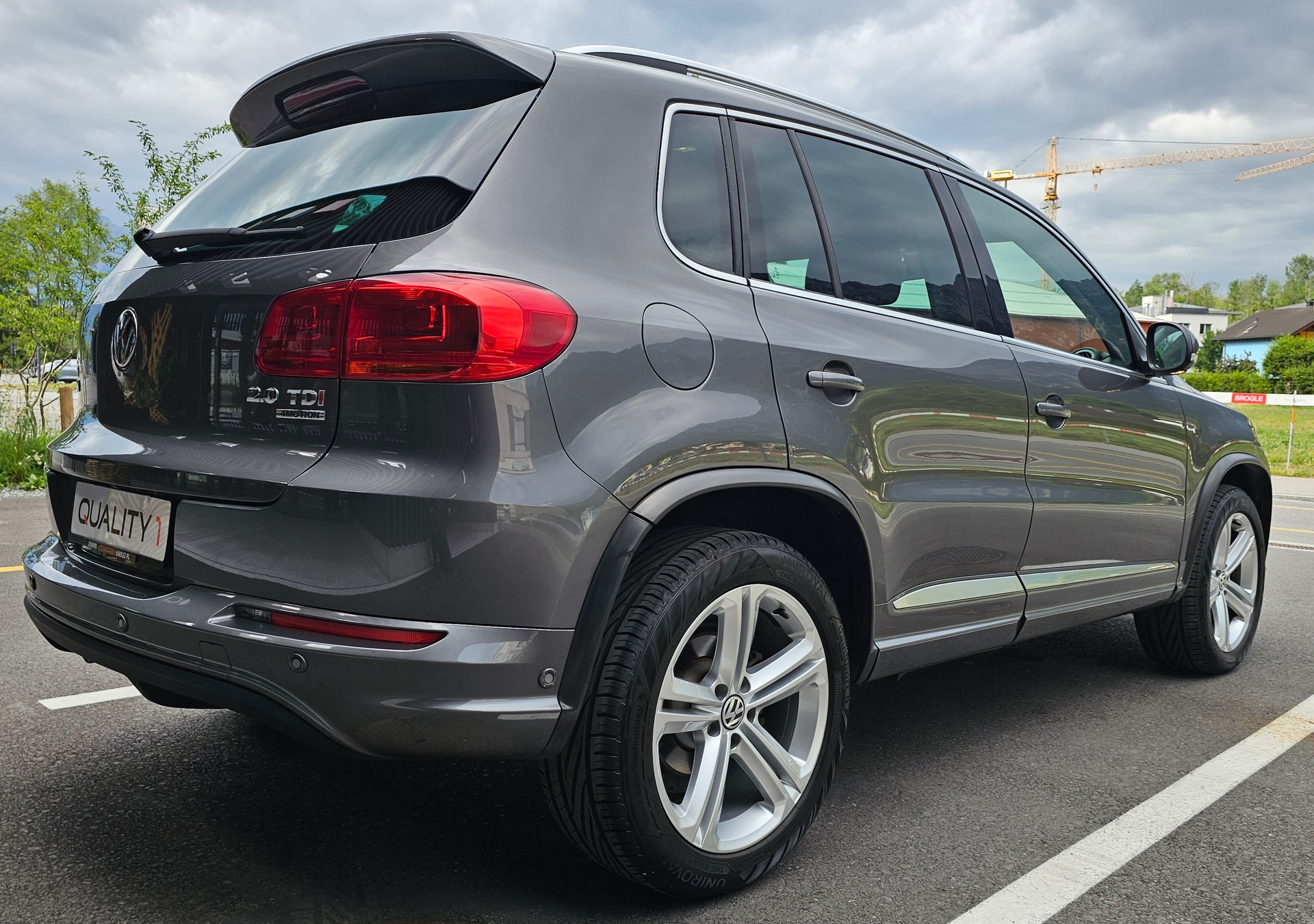 VW Tiguan 2.0 TDI BlueMotion Sport&Style 4Motion DSG-image-5