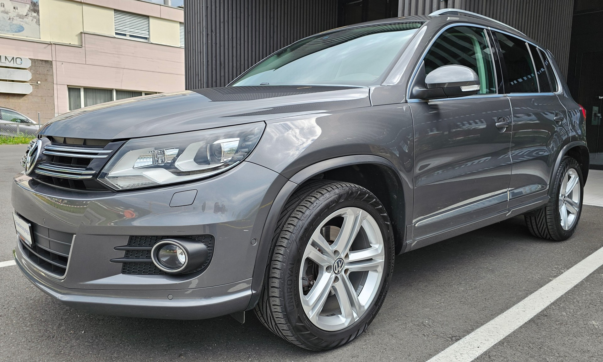 VW Tiguan 2.0 TDI BlueMotion Sport&Style 4Motion DSG-image-0