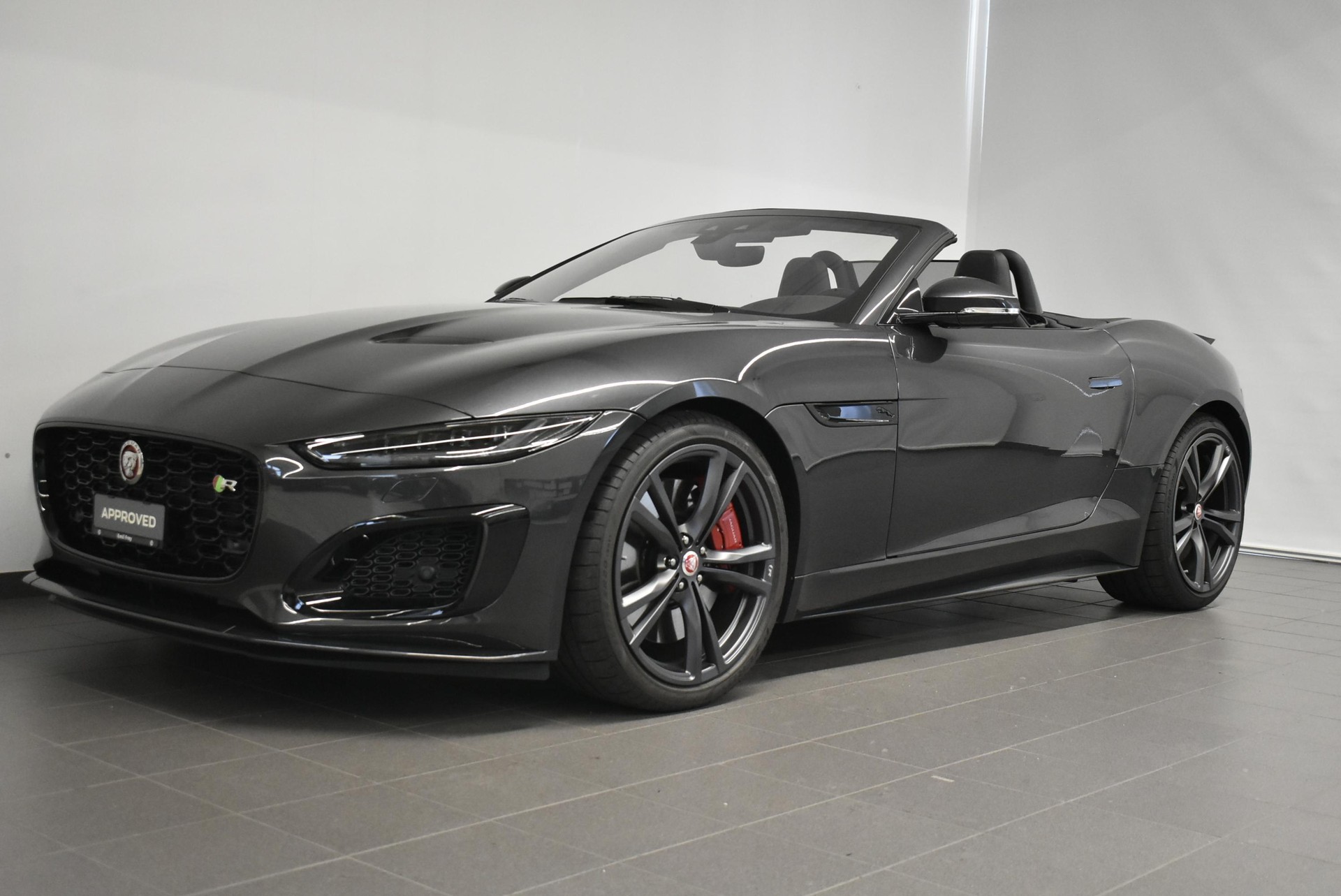 JAGUAR F-Type Convertible 5.0 V8 R AWD-image-2