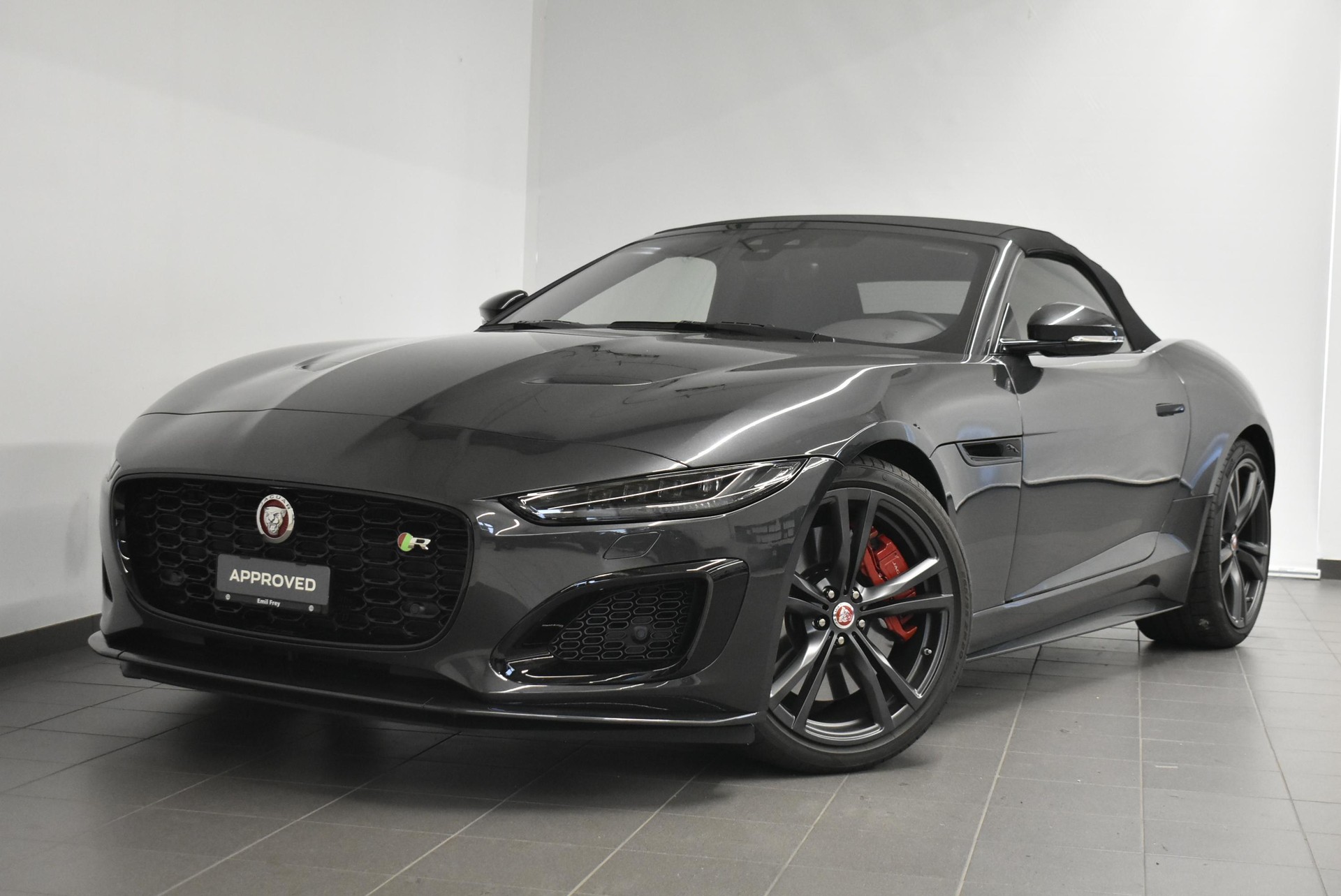 JAGUAR F-Type Convertible 5.0 V8 R AWD-image-0