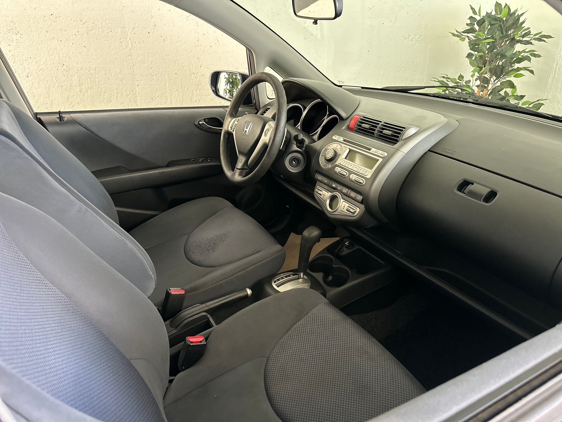 HONDA Jazz 1.4i LS Formula 1 CVT-image-9