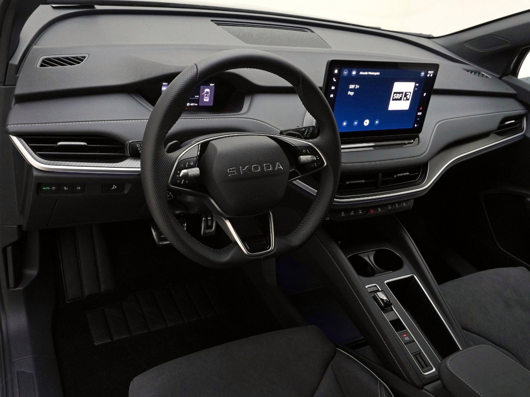 SKODA Elroq 85x SportLine Plus 4x4-image-10