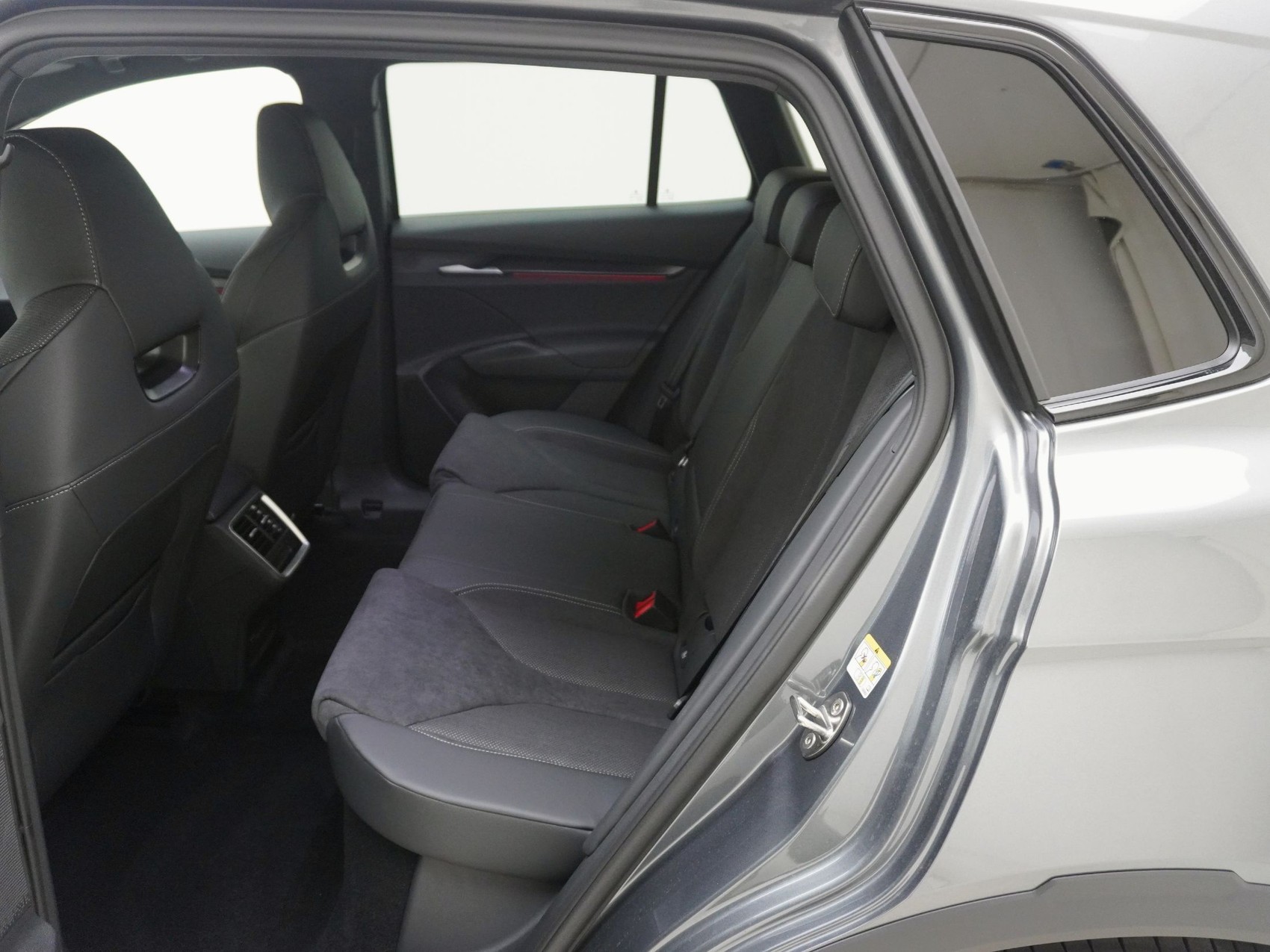 SKODA Elroq 85x SportLine Plus 4x4-image-14