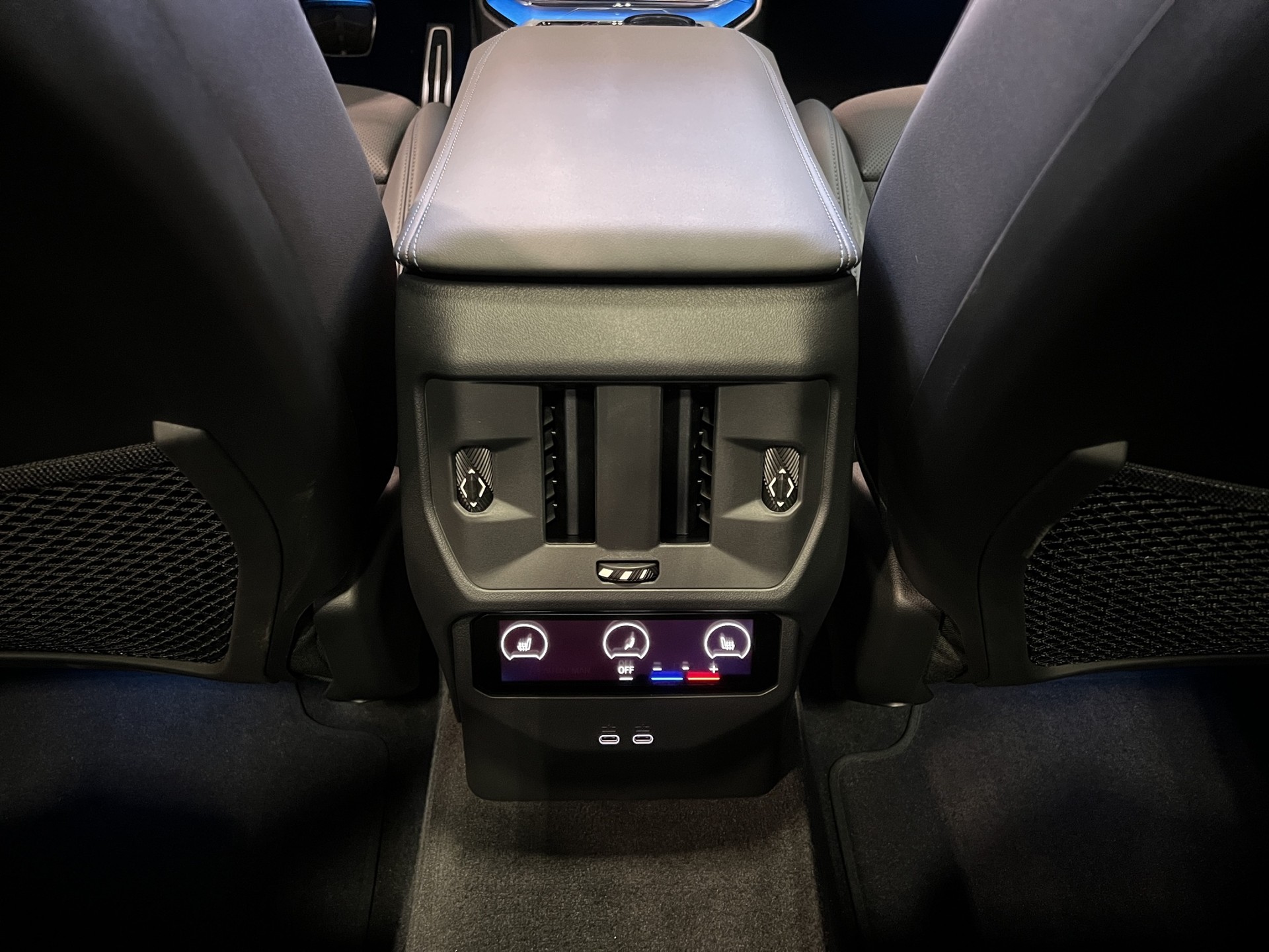 BMW X3 20i xDrive-image-10